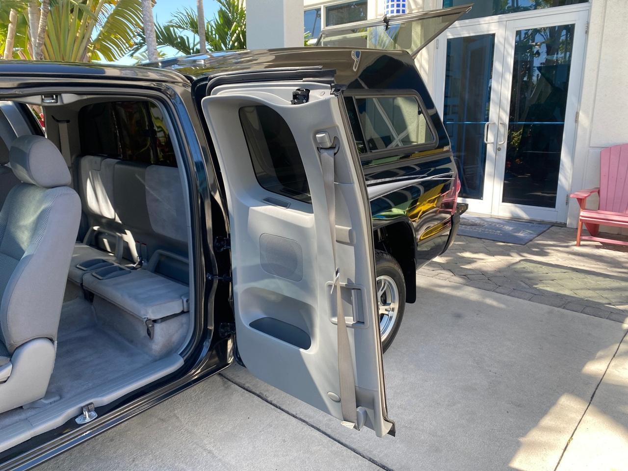 Toyota Tacoma - Thumbnail 14