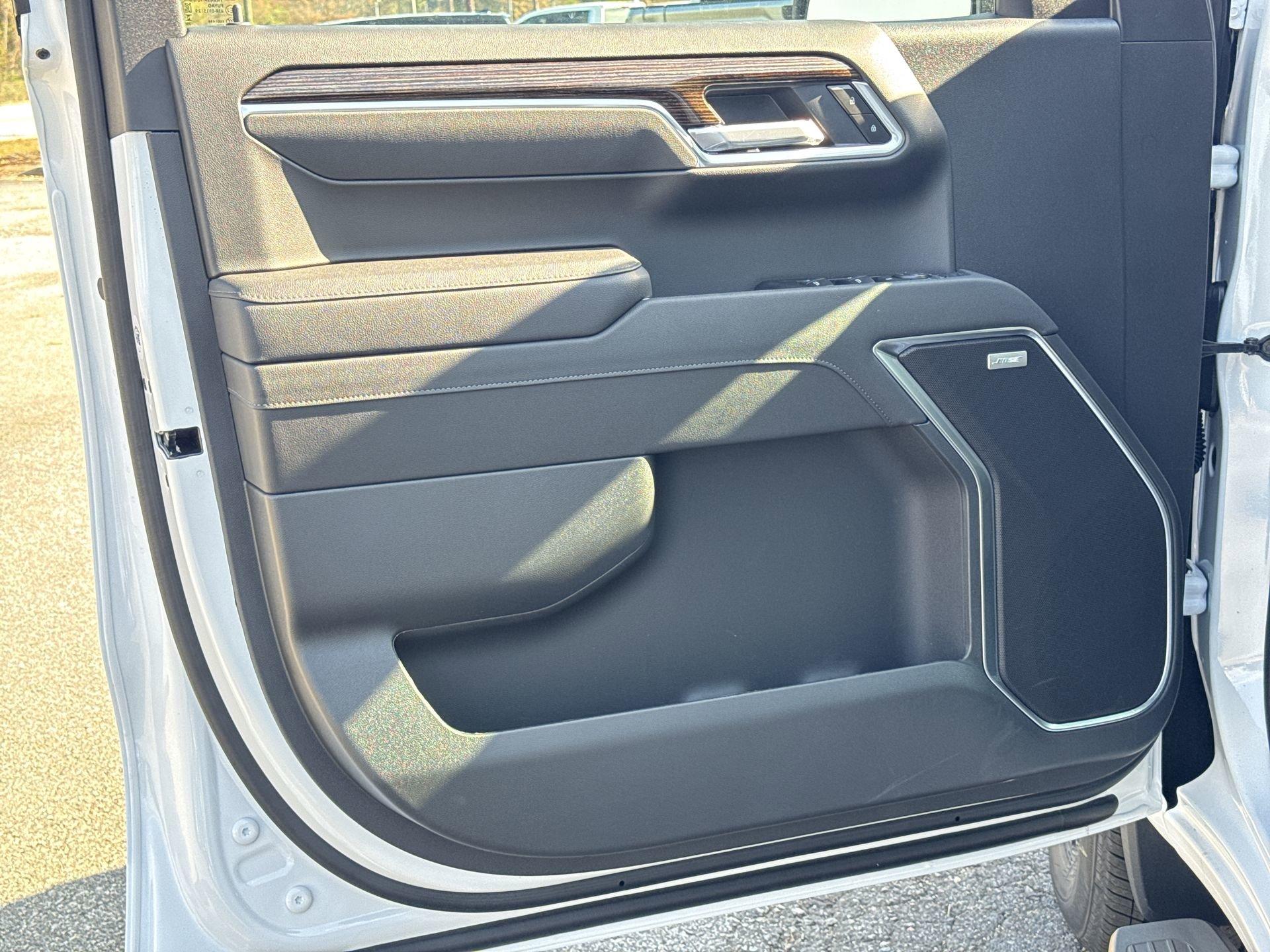 GMC Sierra 1500 Elevation Four Wheel Drive Crew Cab - Thumbnail 13