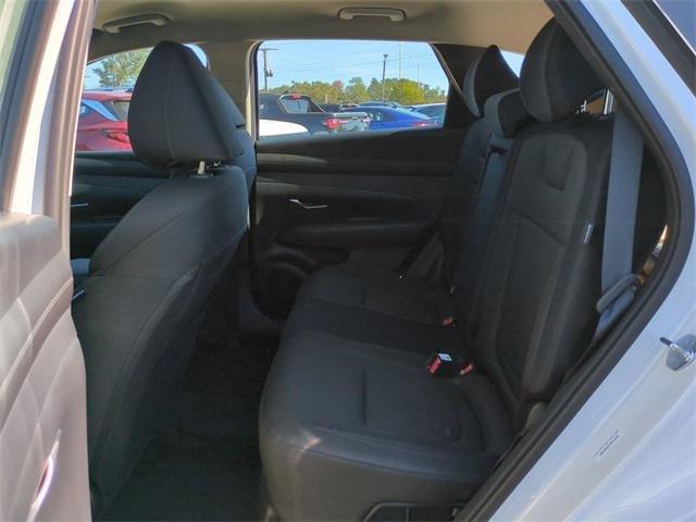 Hyundai Tucson Hybrid Blue Awd 4D Sport Utility - Thumbnail 14