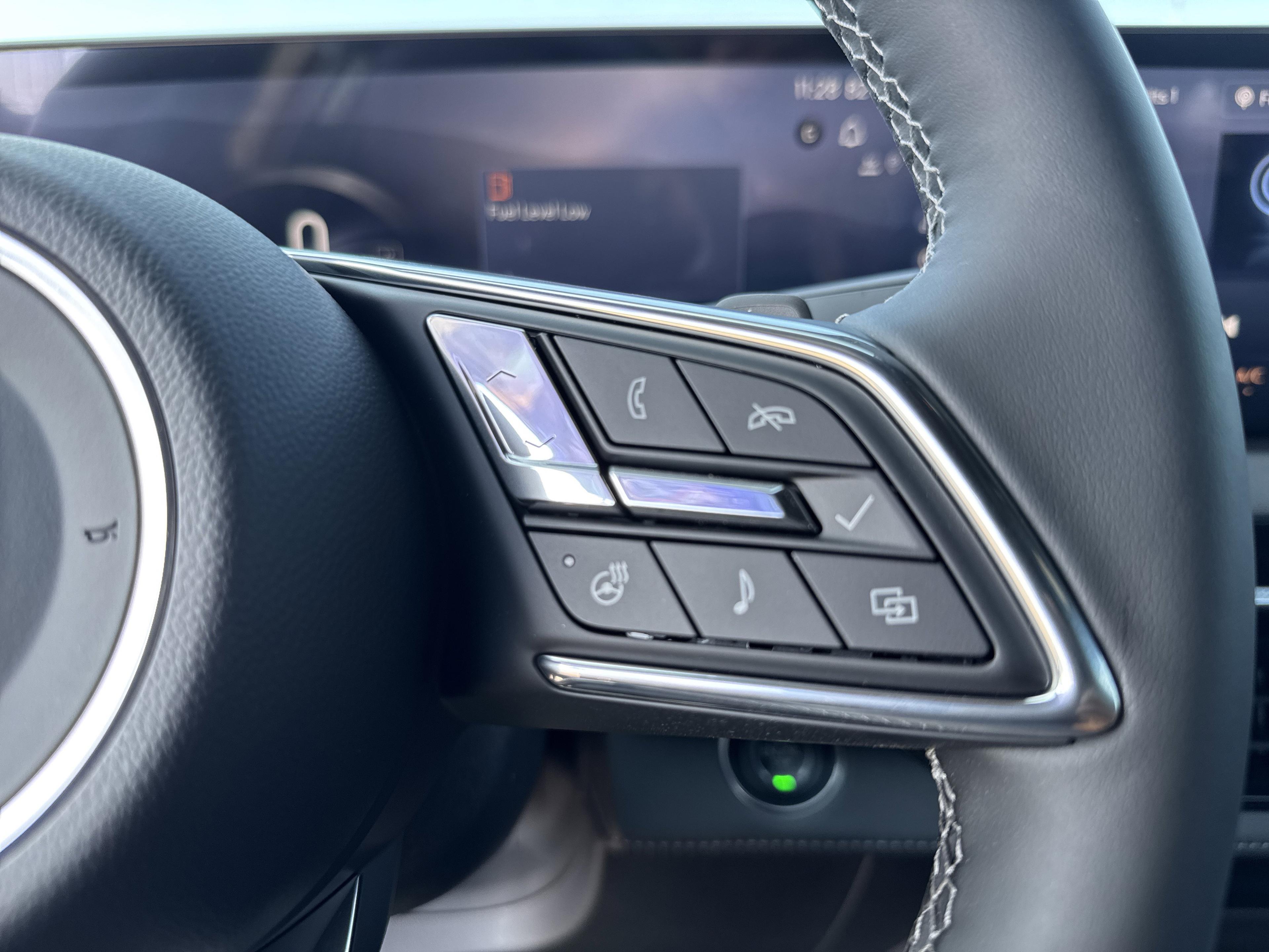 Buick Enclave Sport Touring Front Wheel Drive Suv - Thumbnail 18