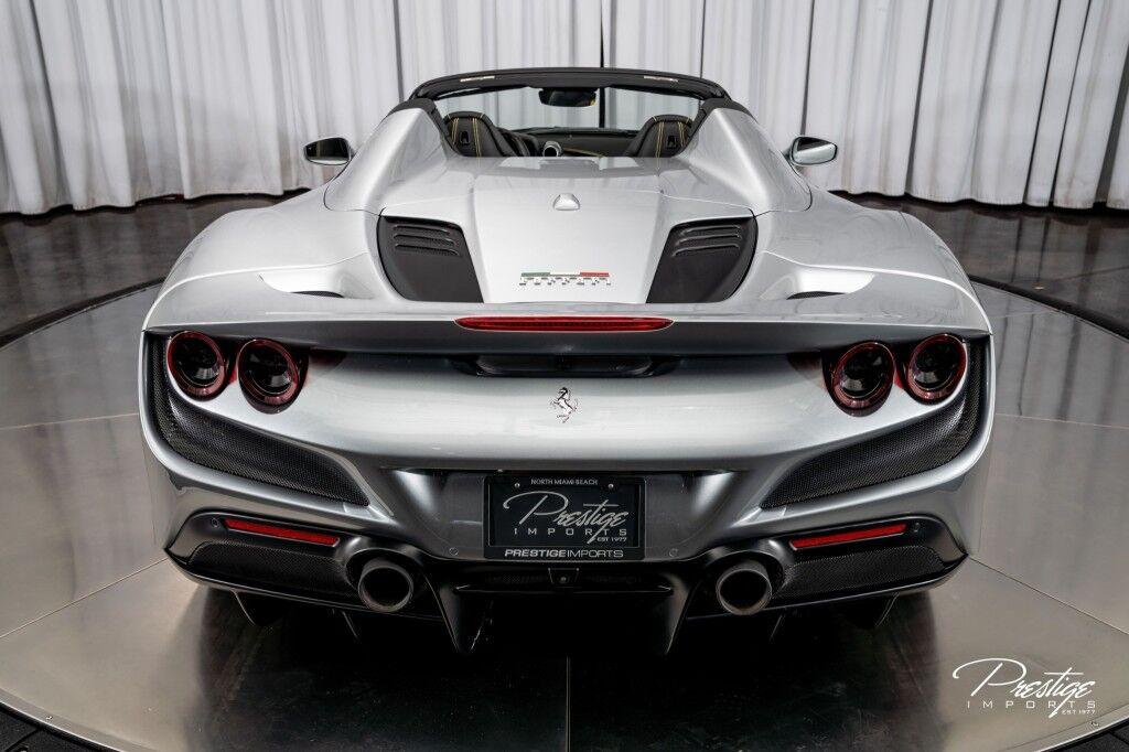 Ferrari F8 Spider - Thumbnail 18