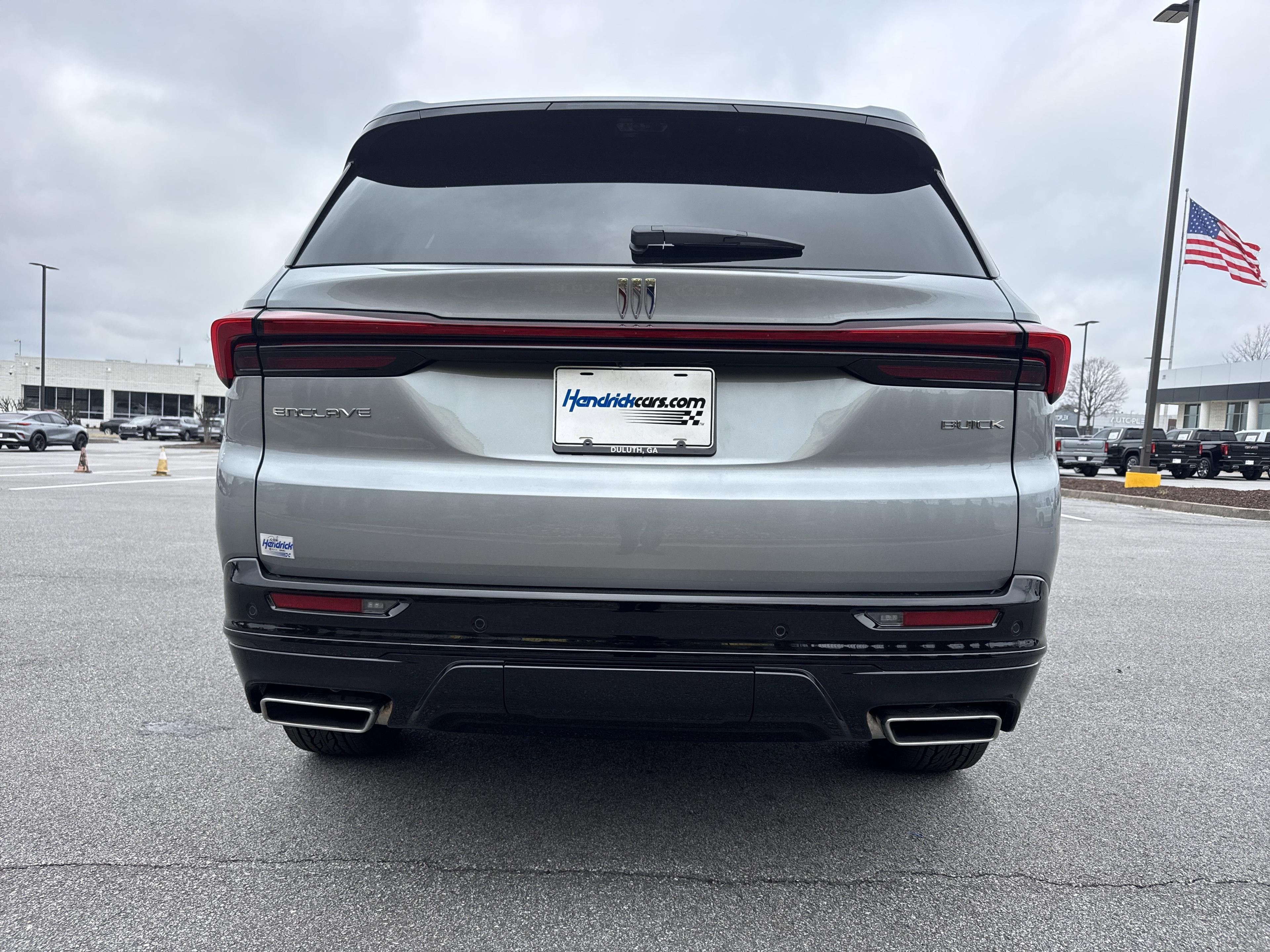 Buick Enclave Sport Touring Front Wheel Drive Suv - Thumbnail 7