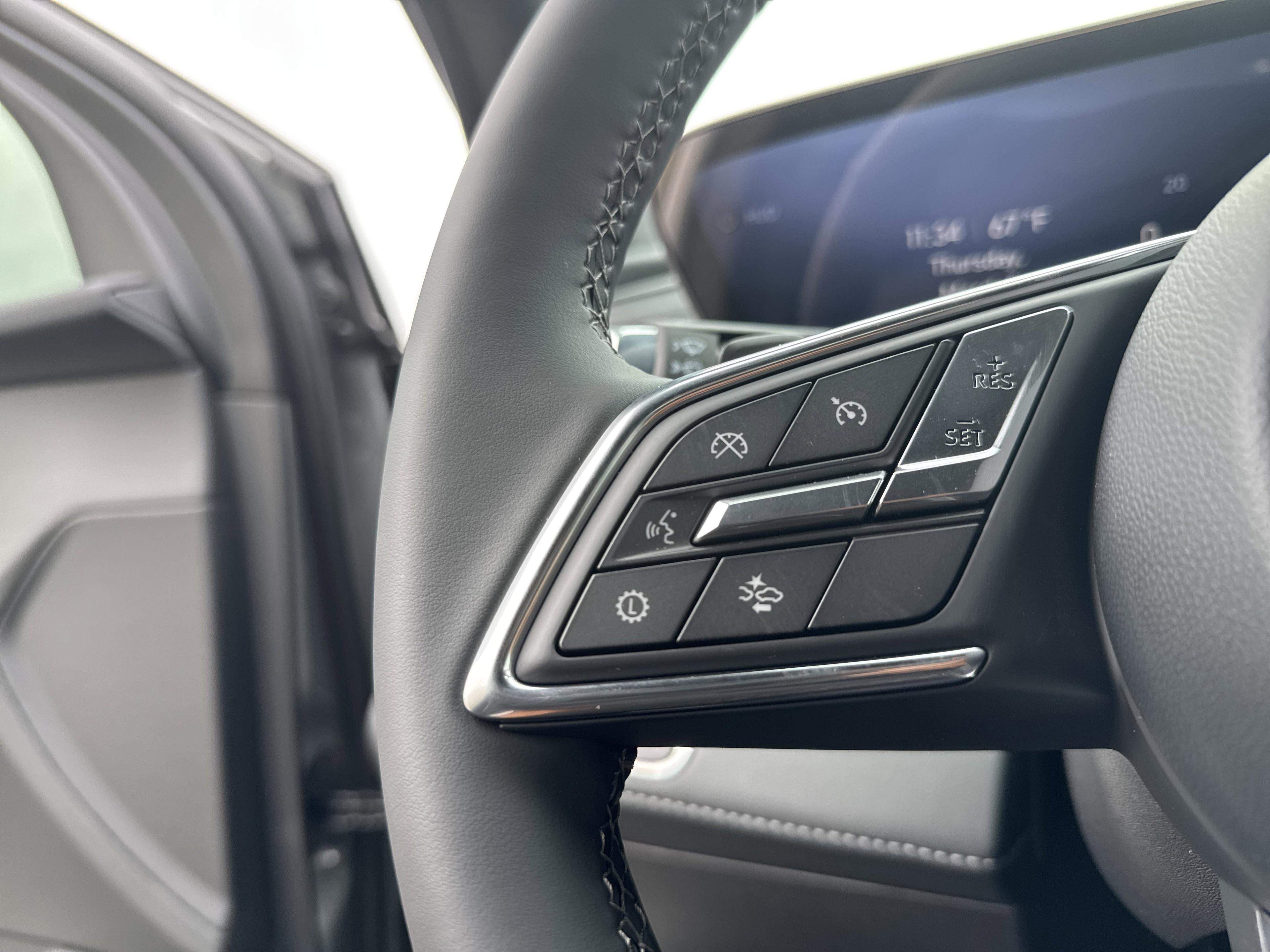 Buick Enclave Sport Touring Front Wheel Drive Suv - Thumbnail 16