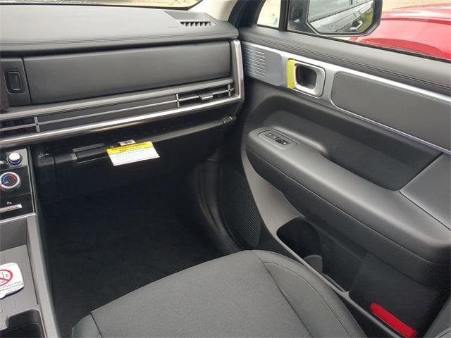 Hyundai Santa Fe Se Fwd Fwd 4D Sport Utility - Thumbnail 18