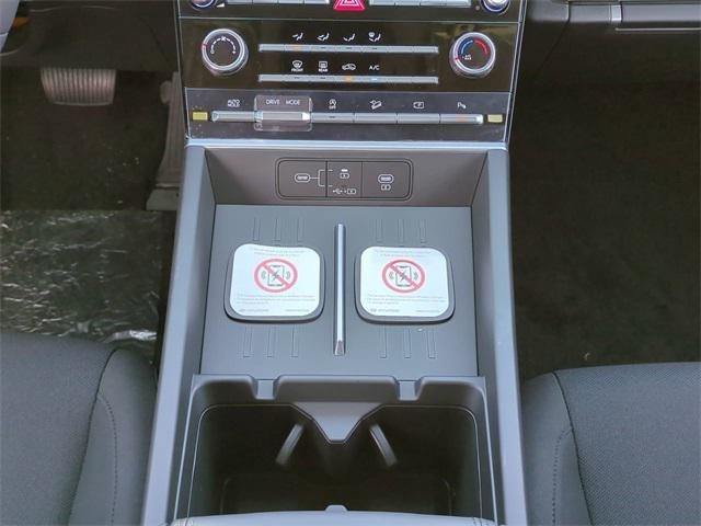 Hyundai Santa Fe Se Fwd Fwd 4D Sport Utility - Thumbnail 19