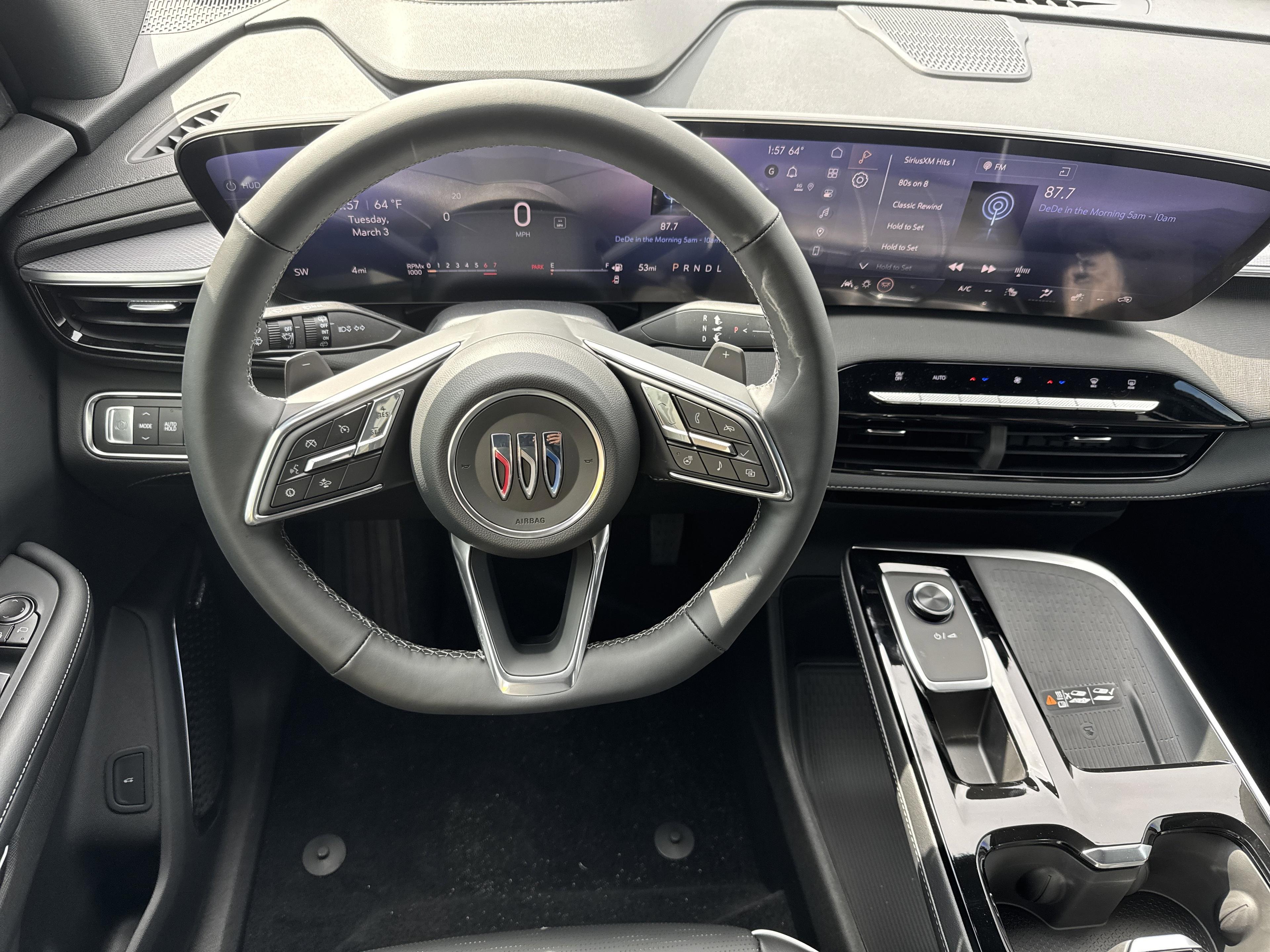 Buick Enclave Sport Touring Front Wheel Drive Suv - Thumbnail 17