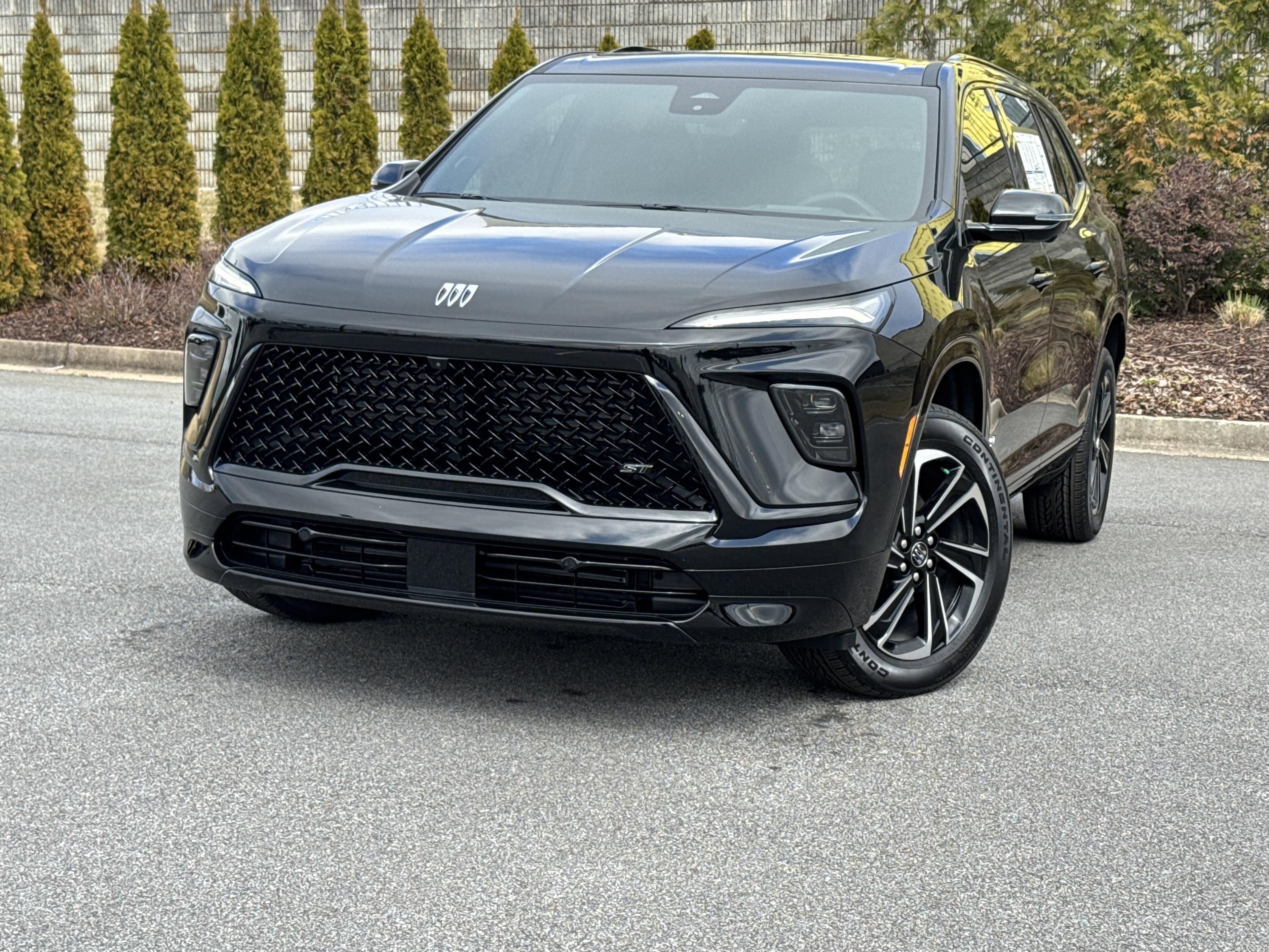 Buick Enclave Sport Touring Front Wheel Drive Suv - Thumbnail 4