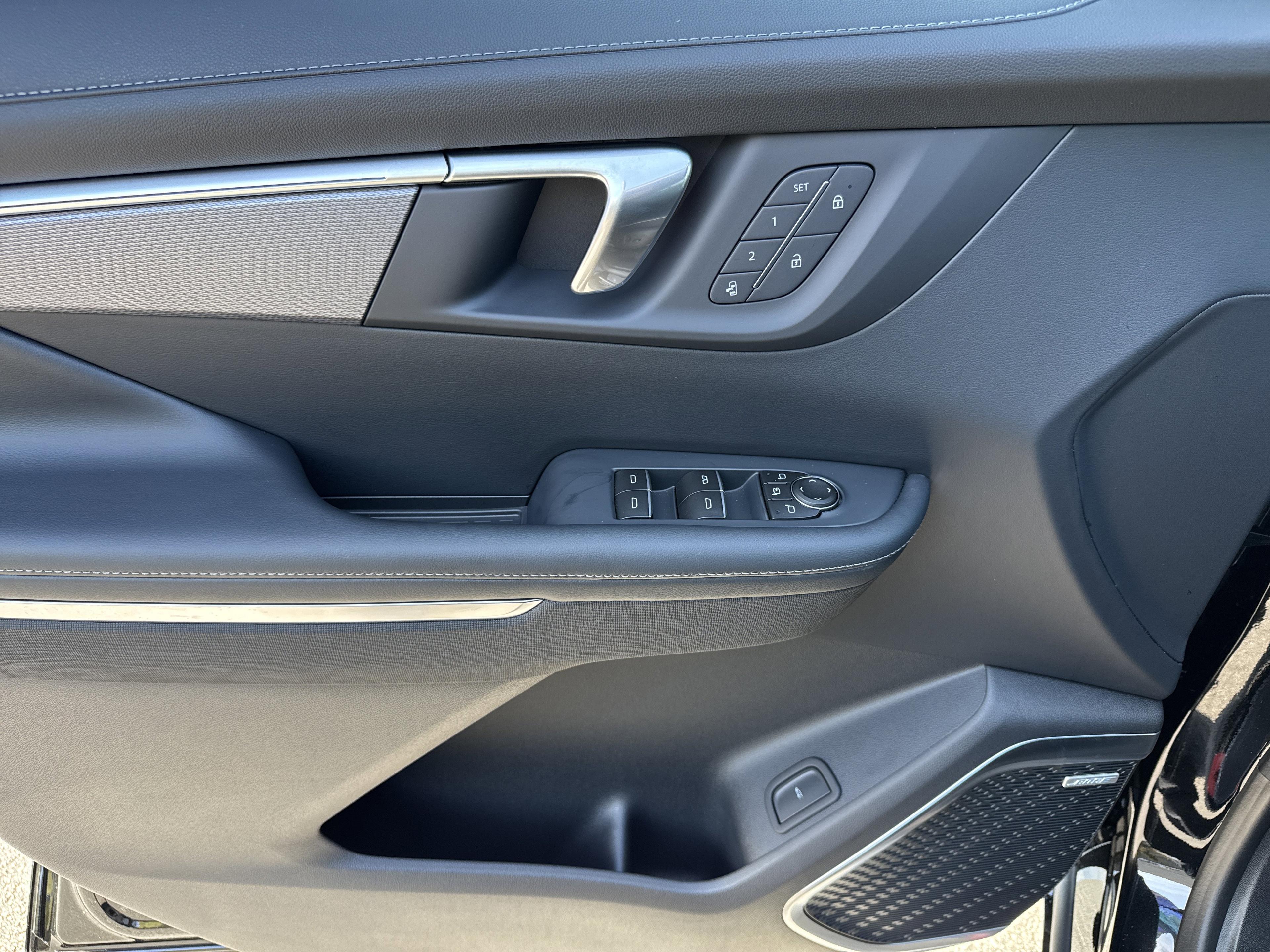 Buick Enclave Sport Touring Front Wheel Drive Suv - Thumbnail 13