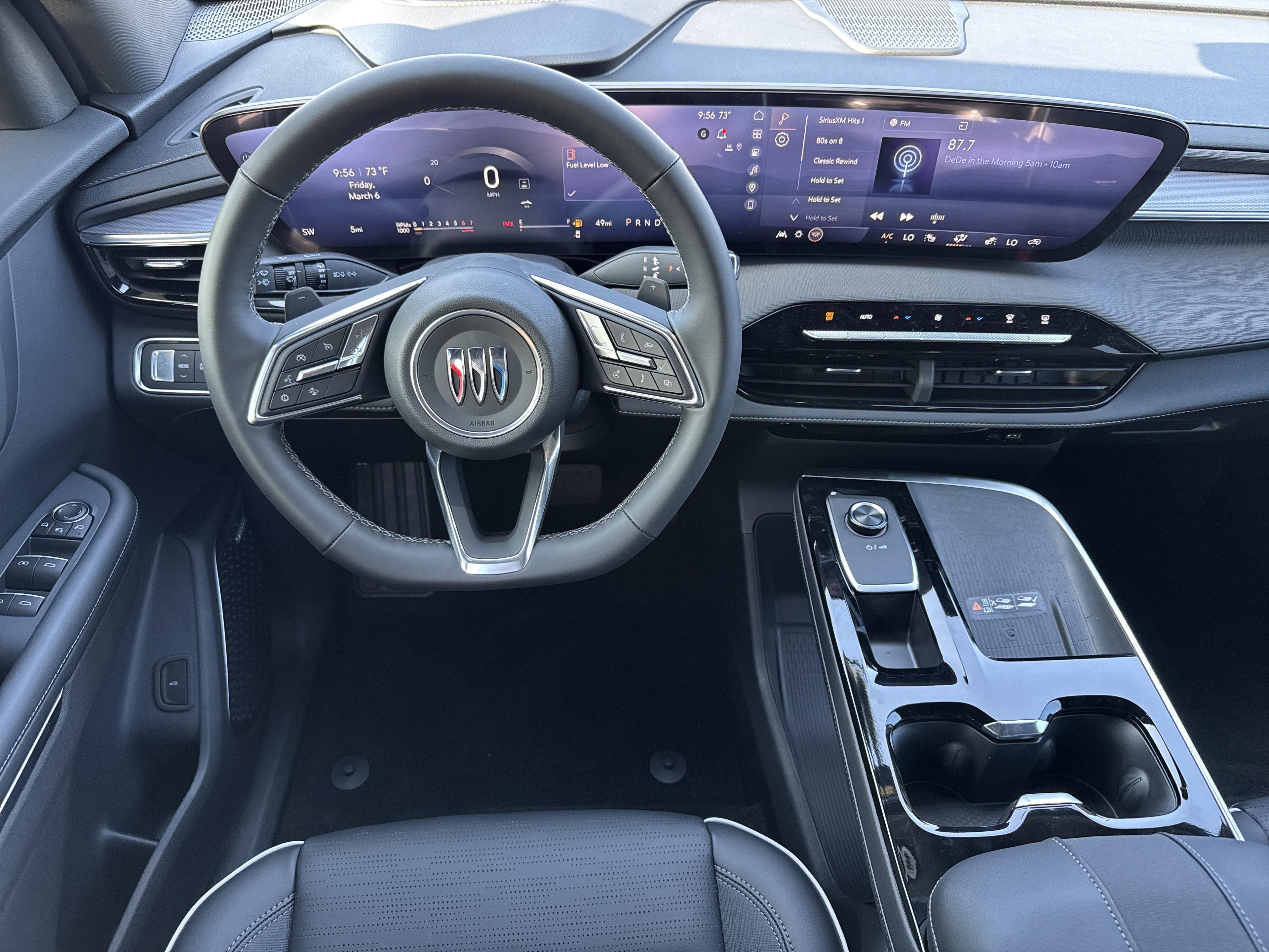 Buick Enclave Sport Touring Front Wheel Drive Suv - Thumbnail 16