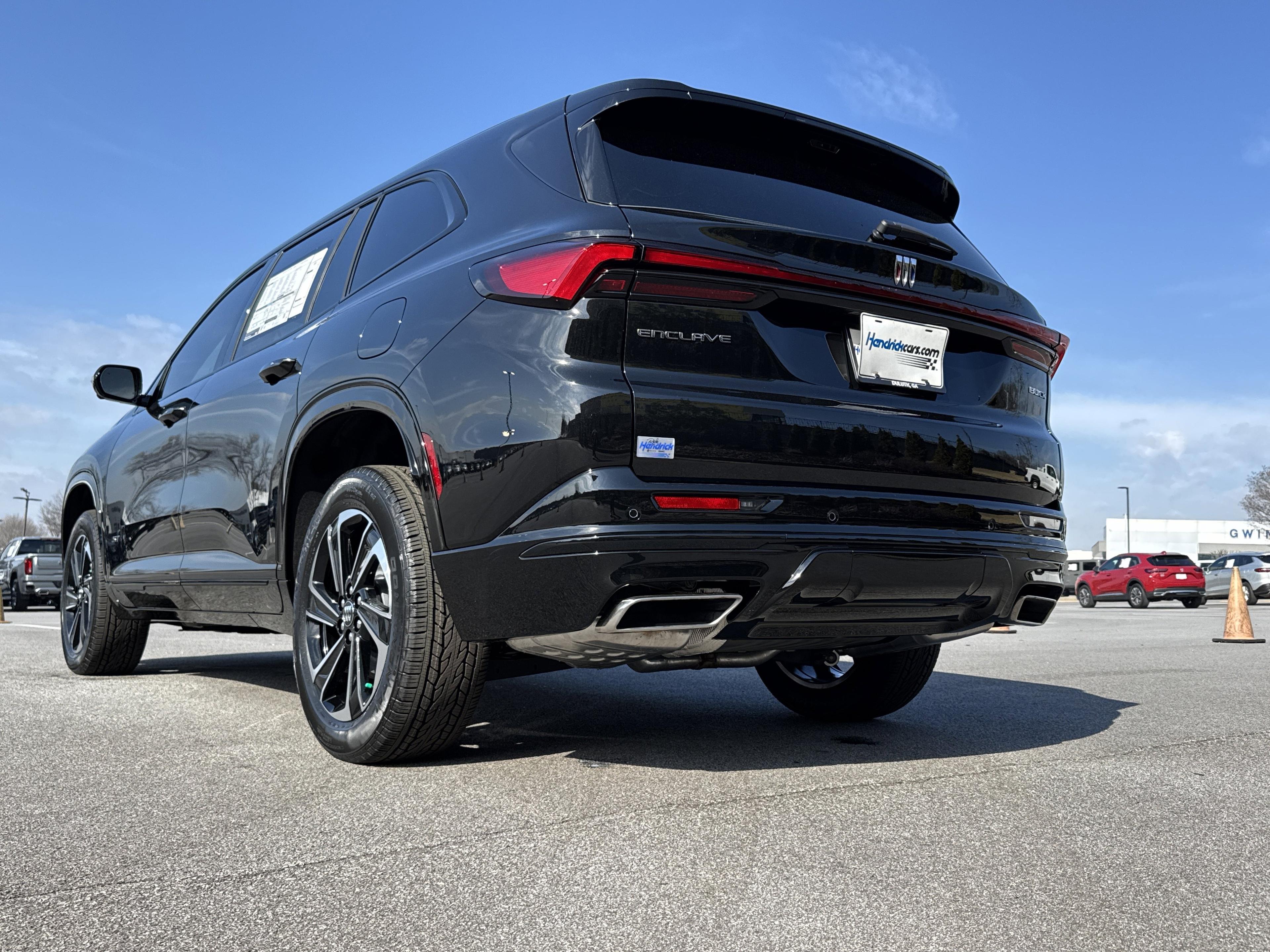 Buick Enclave Sport Touring Front Wheel Drive Suv - Thumbnail 7