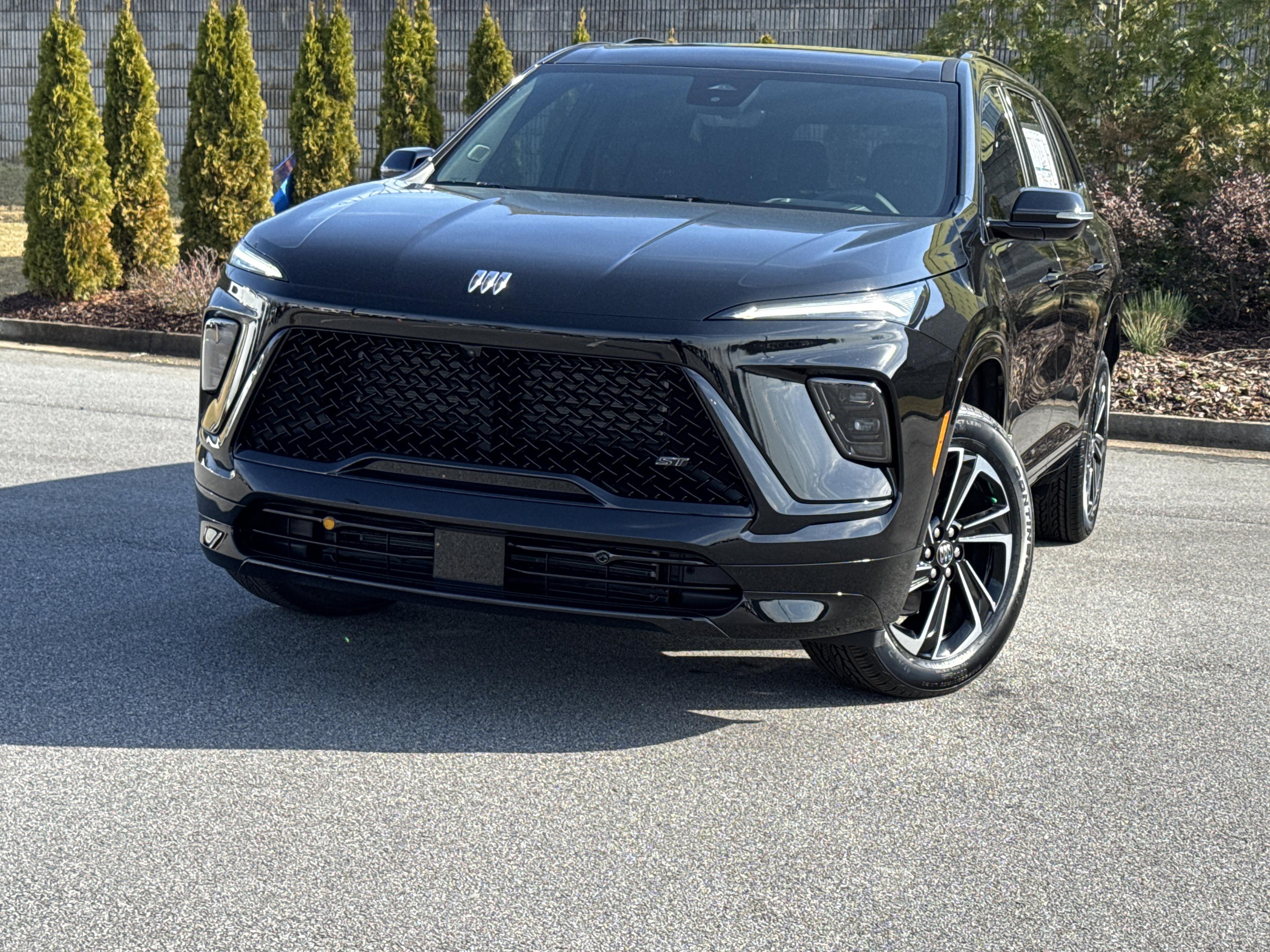 Buick Enclave Sport Touring Front Wheel Drive Suv - Thumbnail 4