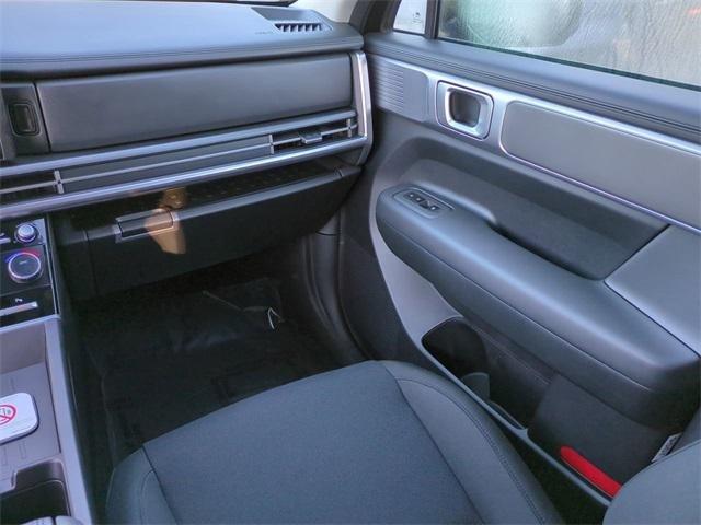 Hyundai Santa Fe Hybrid Se Fwd 4D Sport Utility - Thumbnail 16