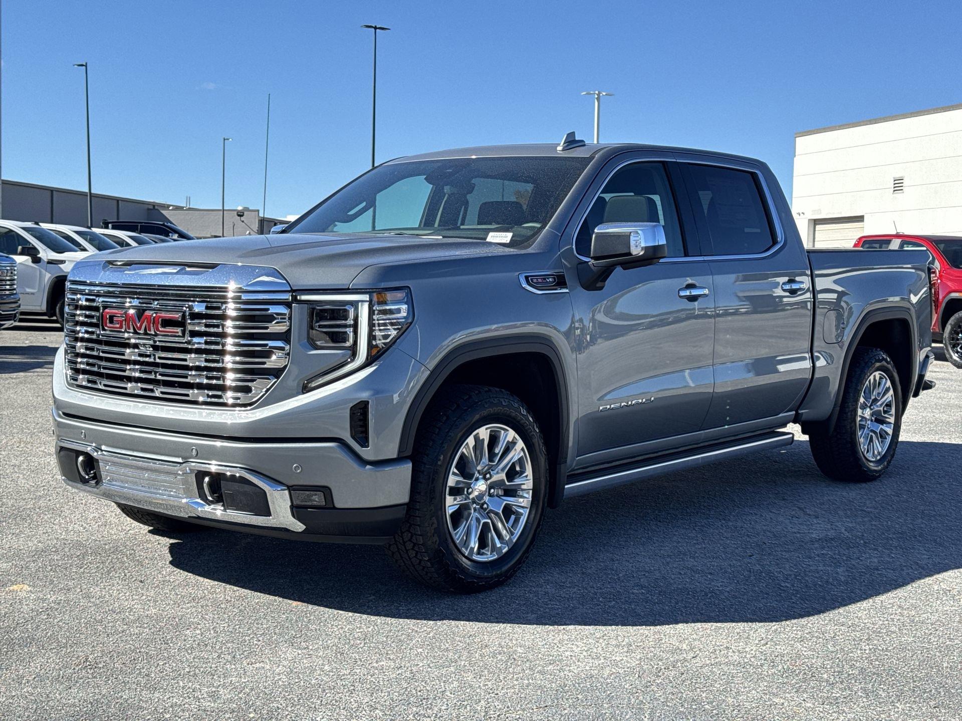 GMC Sierra 1500 Denali Four Wheel Drive Crew Cab - Thumbnail 4