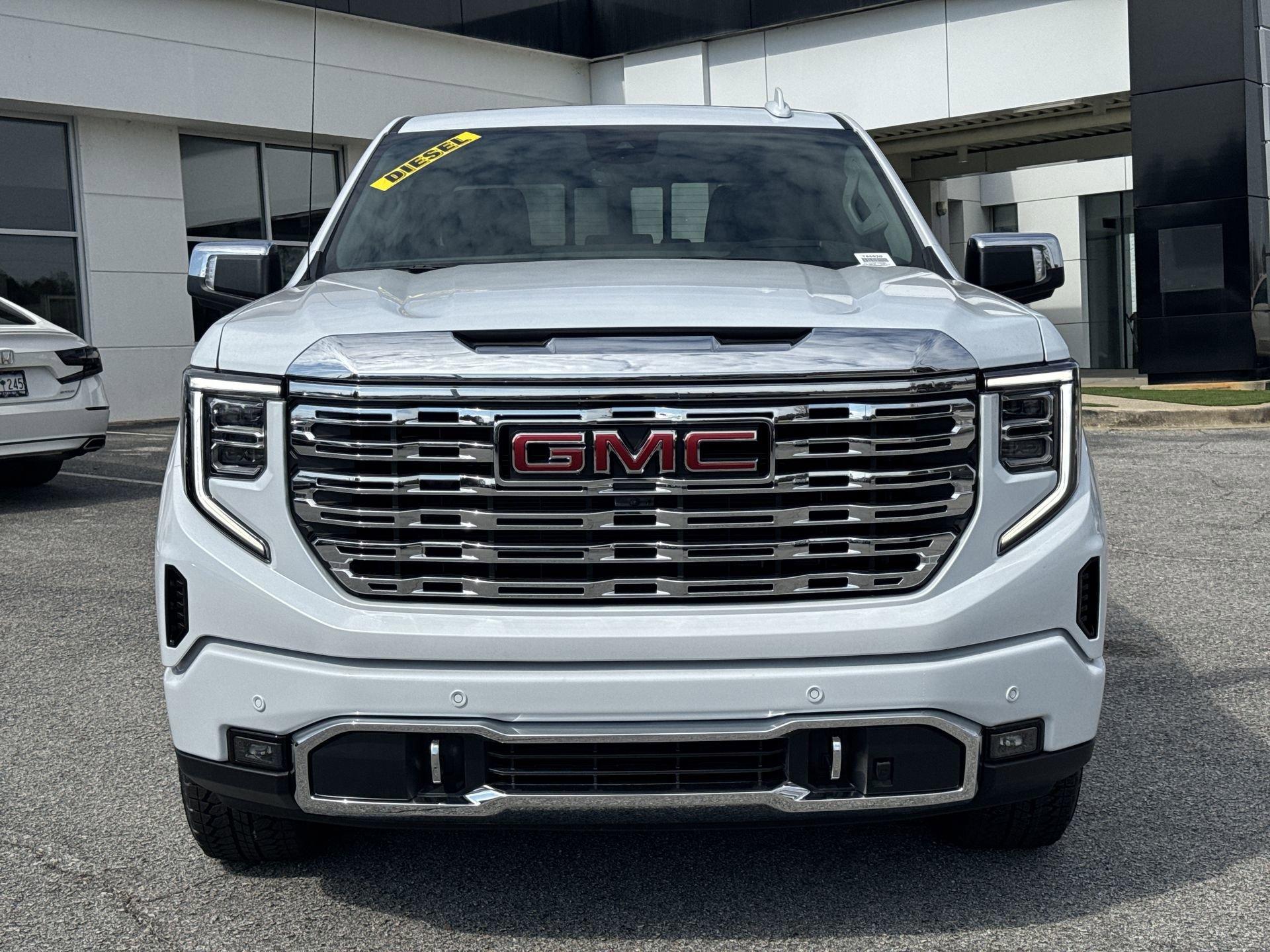 GMC Sierra 1500 Denali Four Wheel Drive Crew Cab - Thumbnail 3