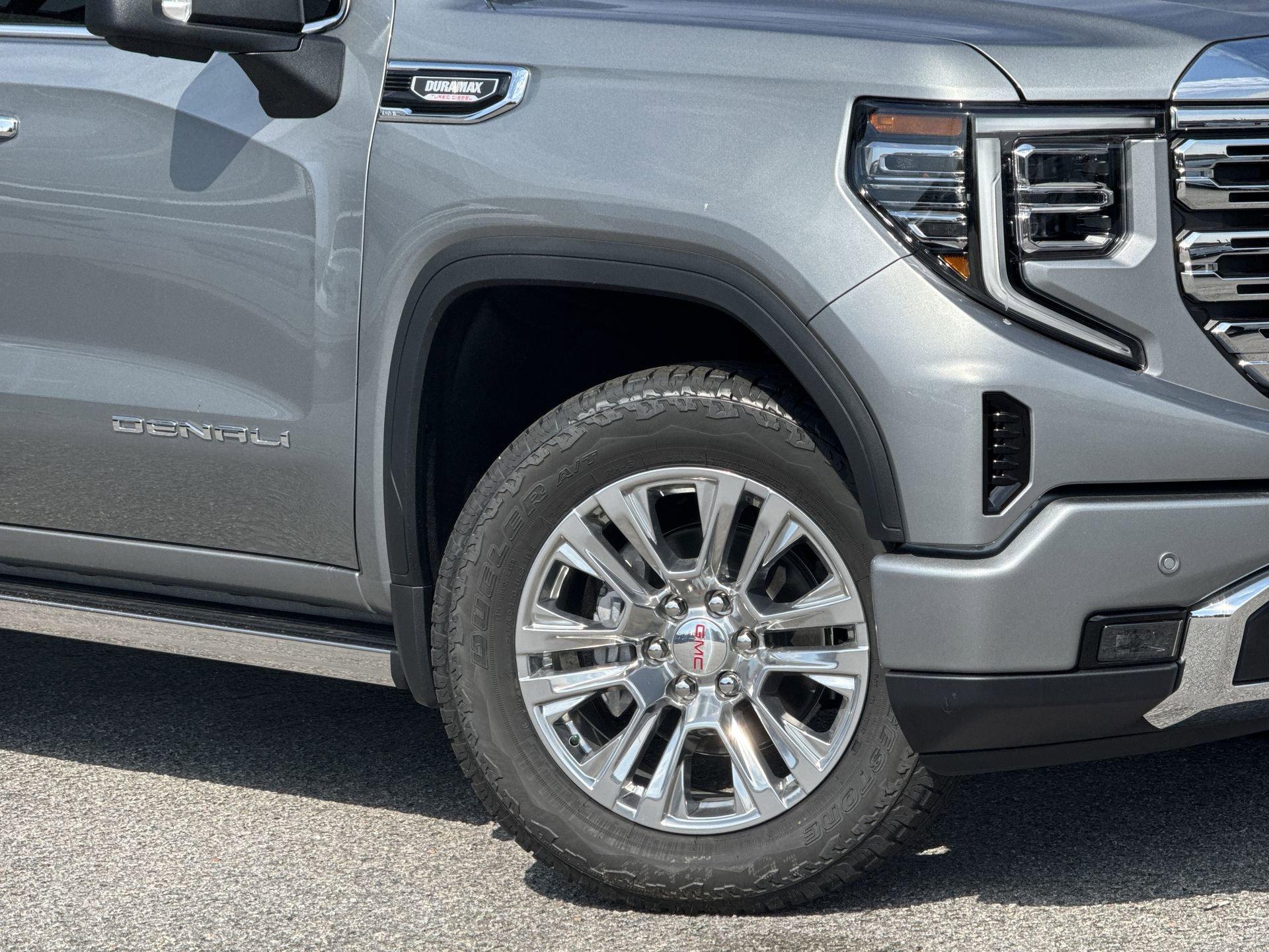 GMC Sierra 1500 Denali Four Wheel Drive Crew Cab - Thumbnail 12