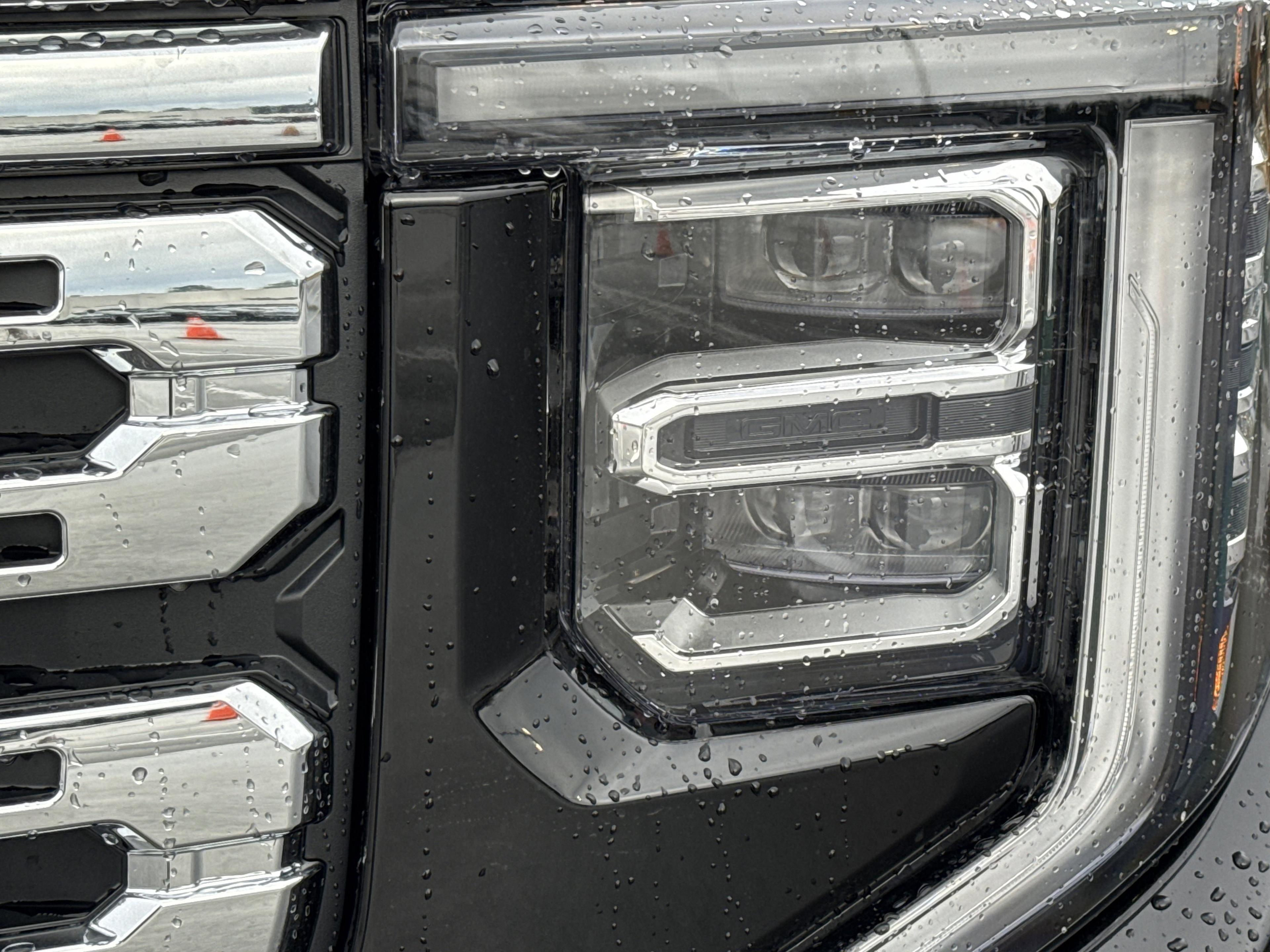 GMC Sierra 1500 Denali Four Wheel Drive Crew Cab - Thumbnail 5