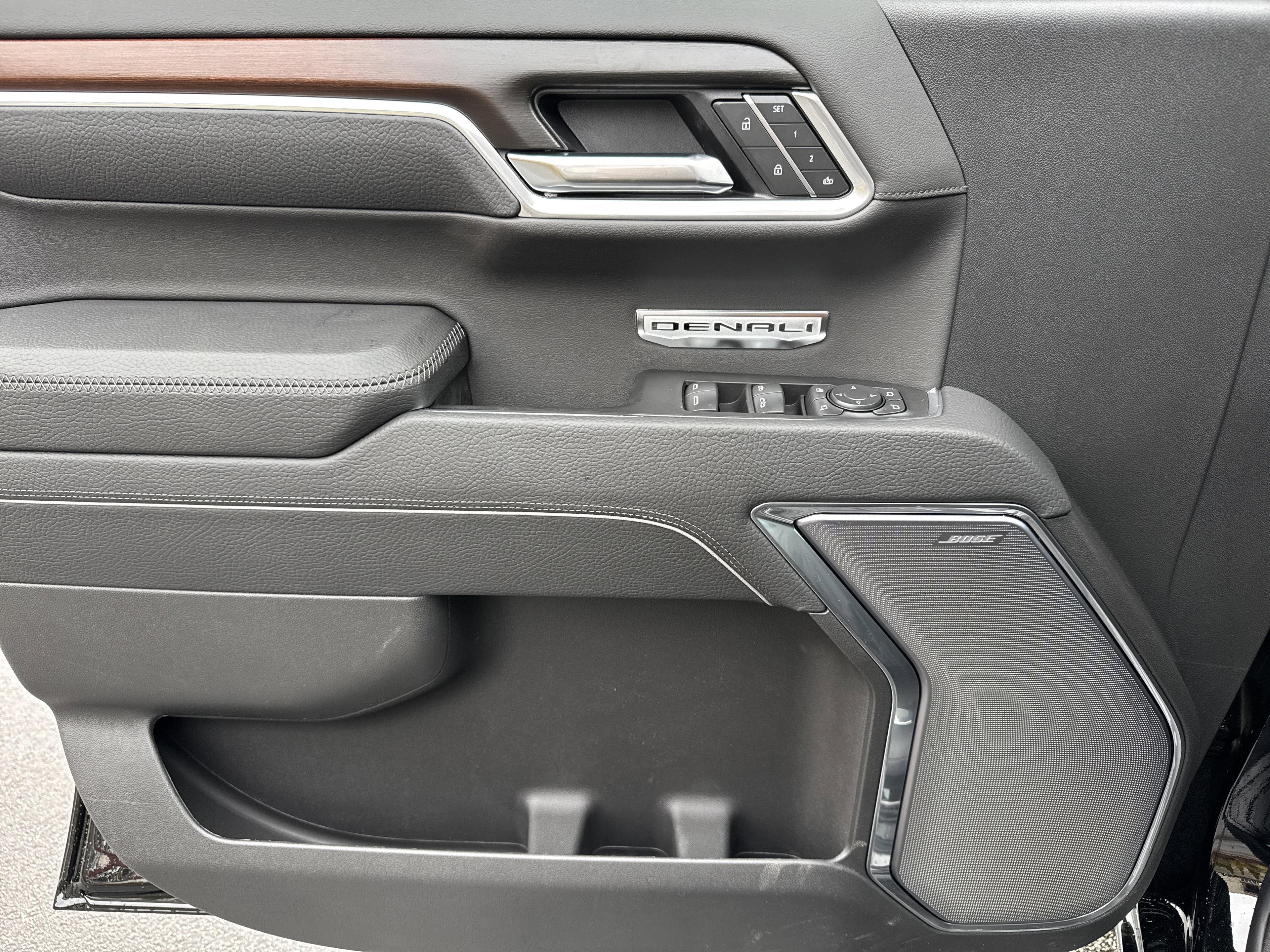 GMC Sierra 1500 Denali Four Wheel Drive Crew Cab - Thumbnail 13