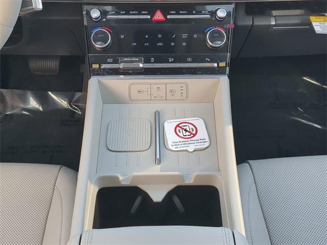 Hyundai Santa Fe Sel Fwd Fwd 4D Sport Utility - Thumbnail 17