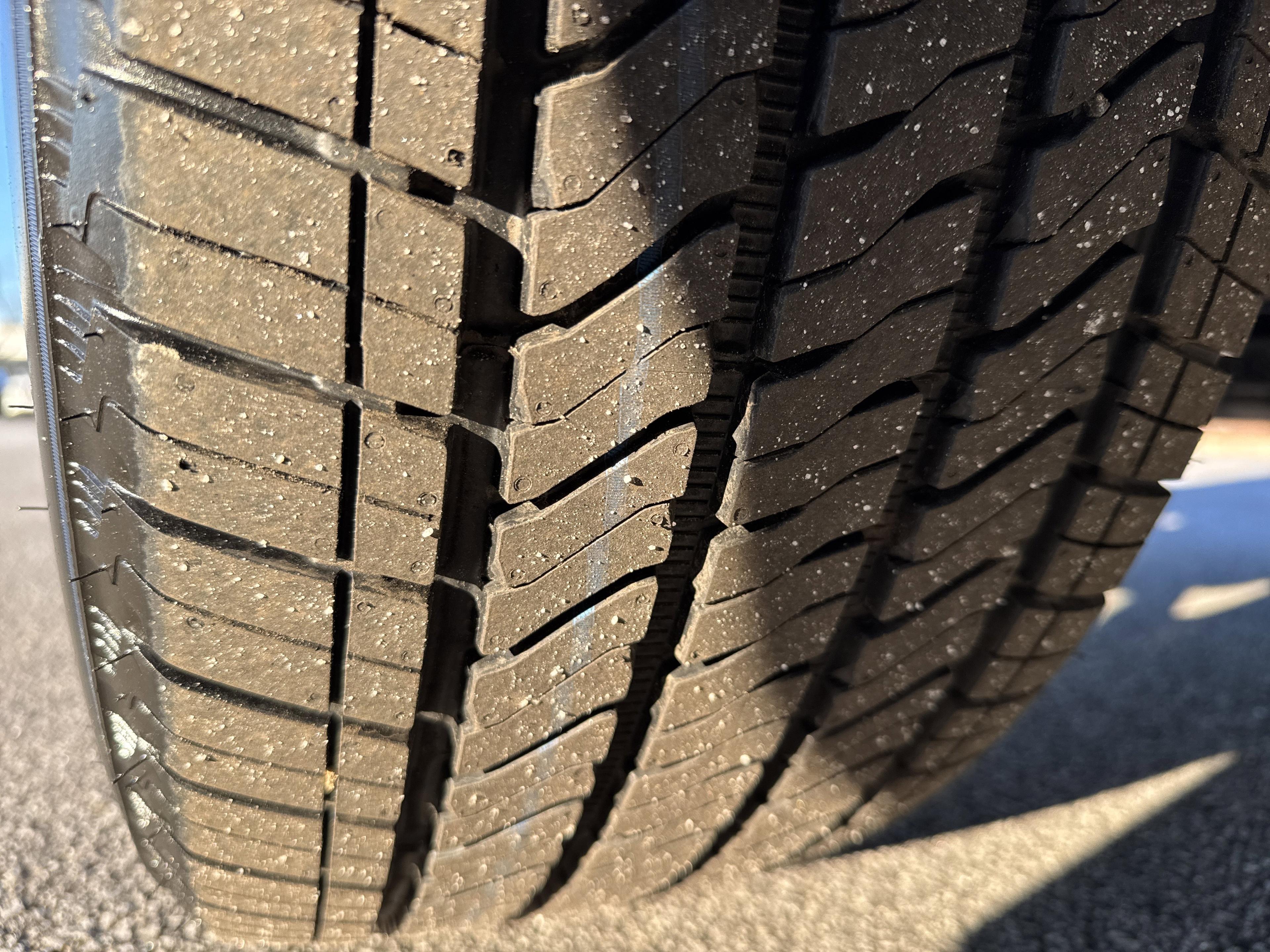 GMC Sierra 1500 Denali Four Wheel Drive Crew Cab - Thumbnail 11