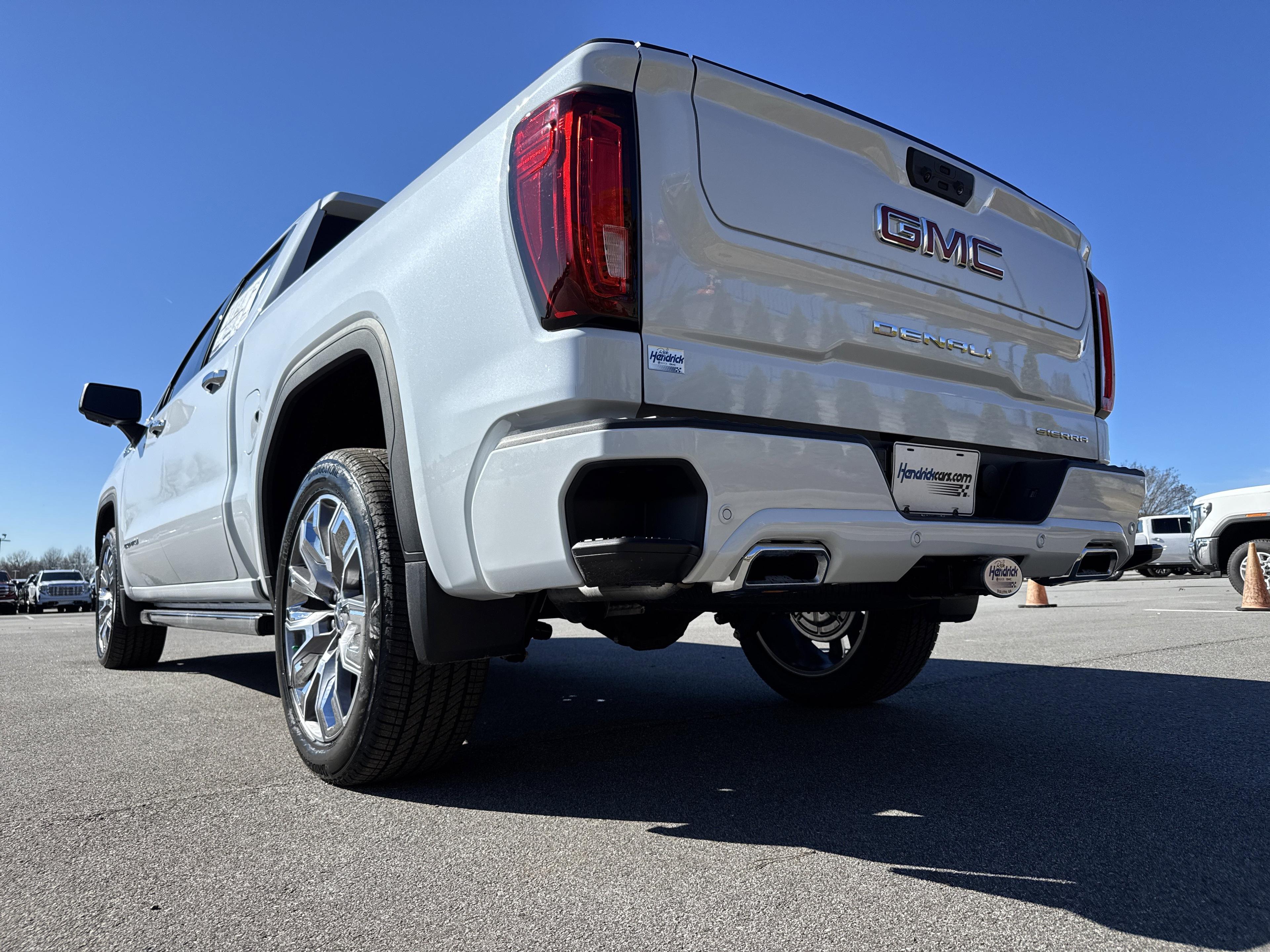 GMC Sierra 1500 Denali Four Wheel Drive Crew Cab - Thumbnail 7