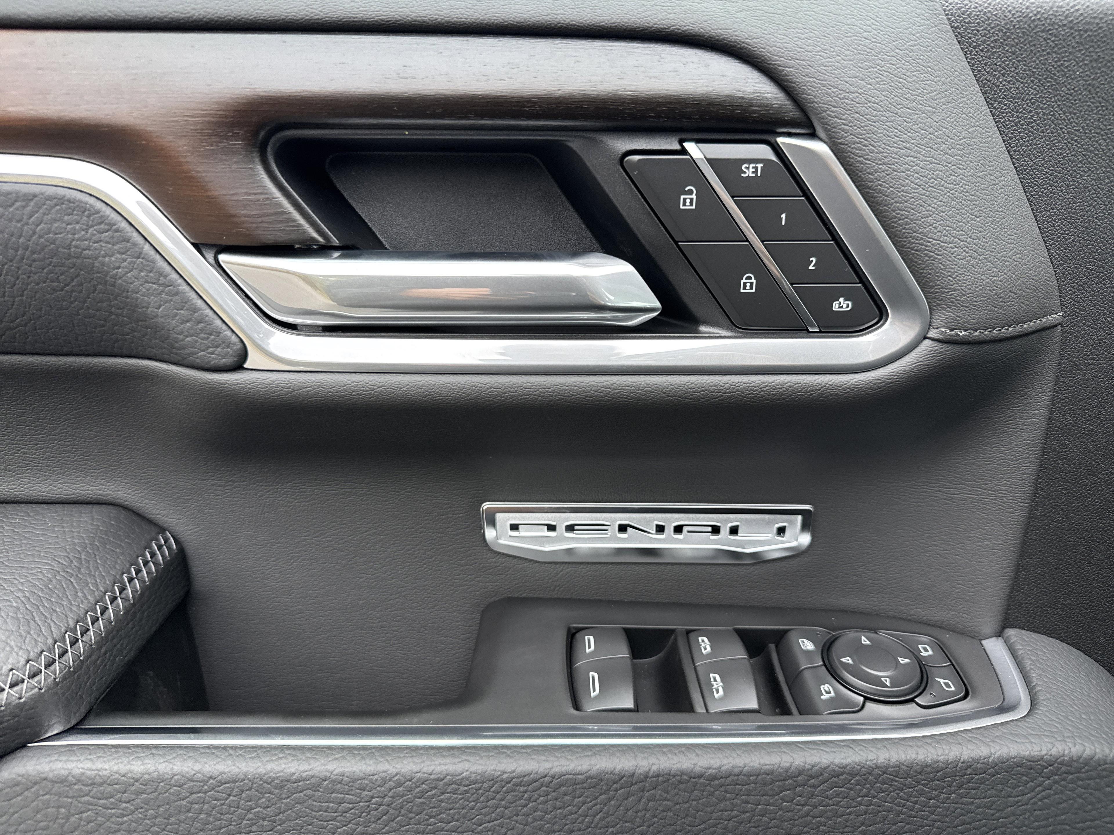 GMC Sierra 1500 Denali Four Wheel Drive Crew Cab - Thumbnail 14