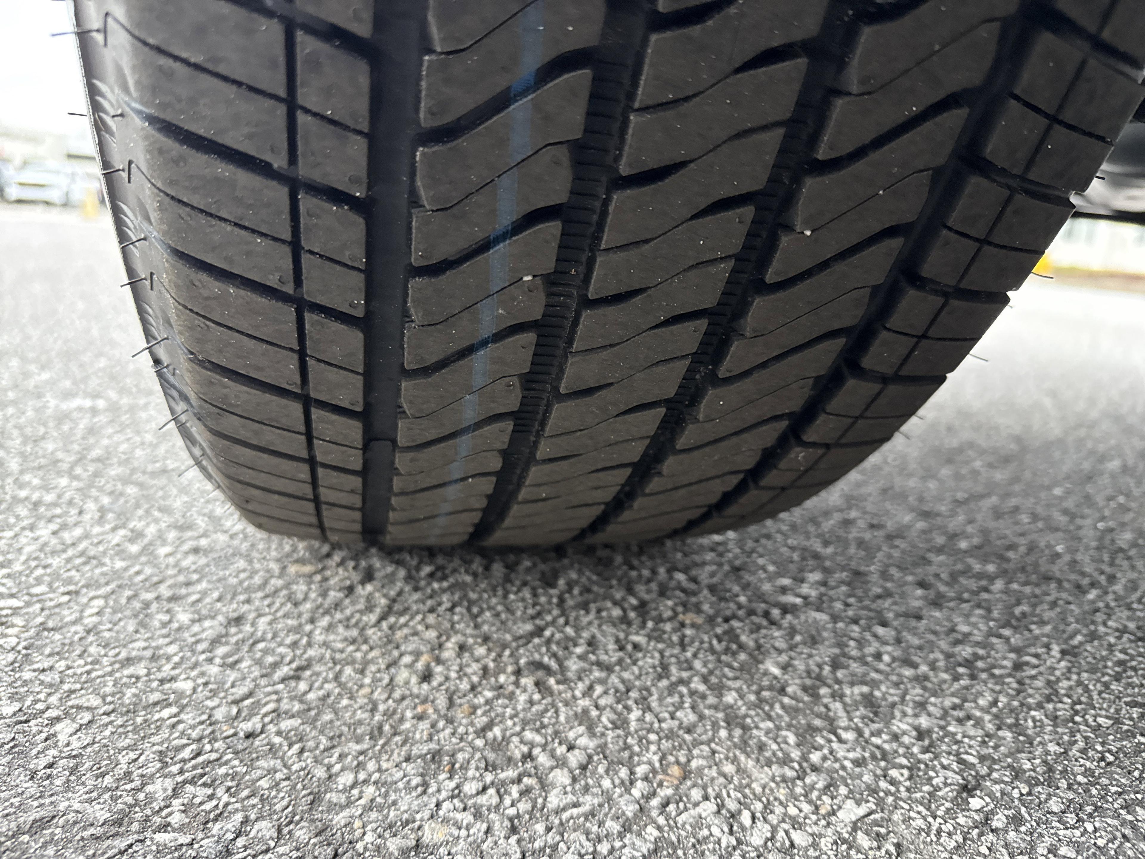 GMC Sierra 1500 Denali Four Wheel Drive Crew Cab - Thumbnail 11