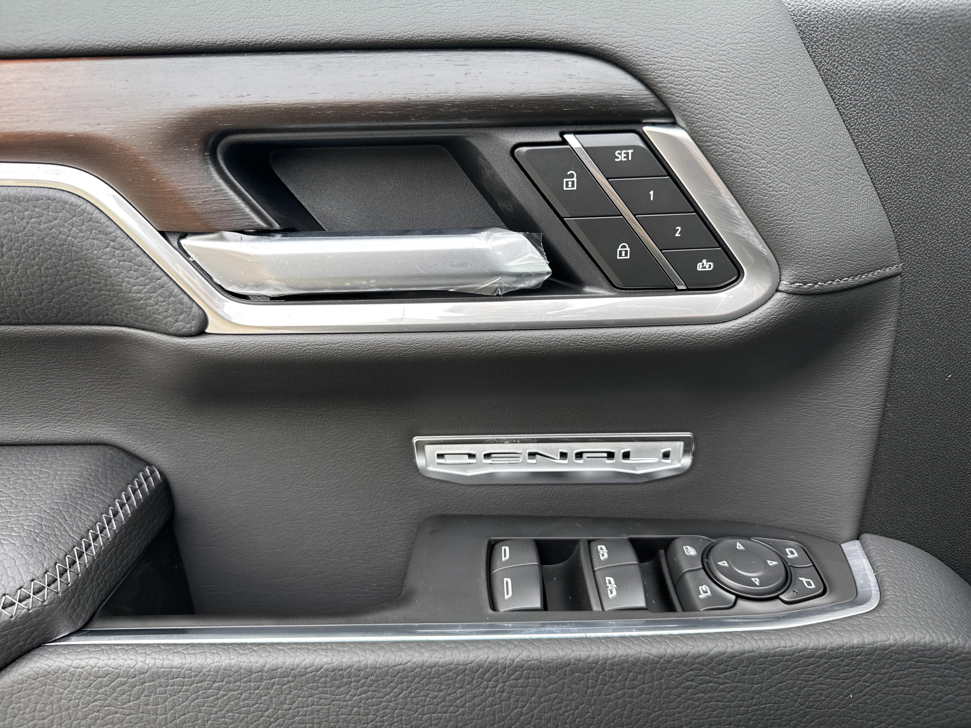 GMC Sierra 1500 Denali Four Wheel Drive Crew Cab - Thumbnail 14