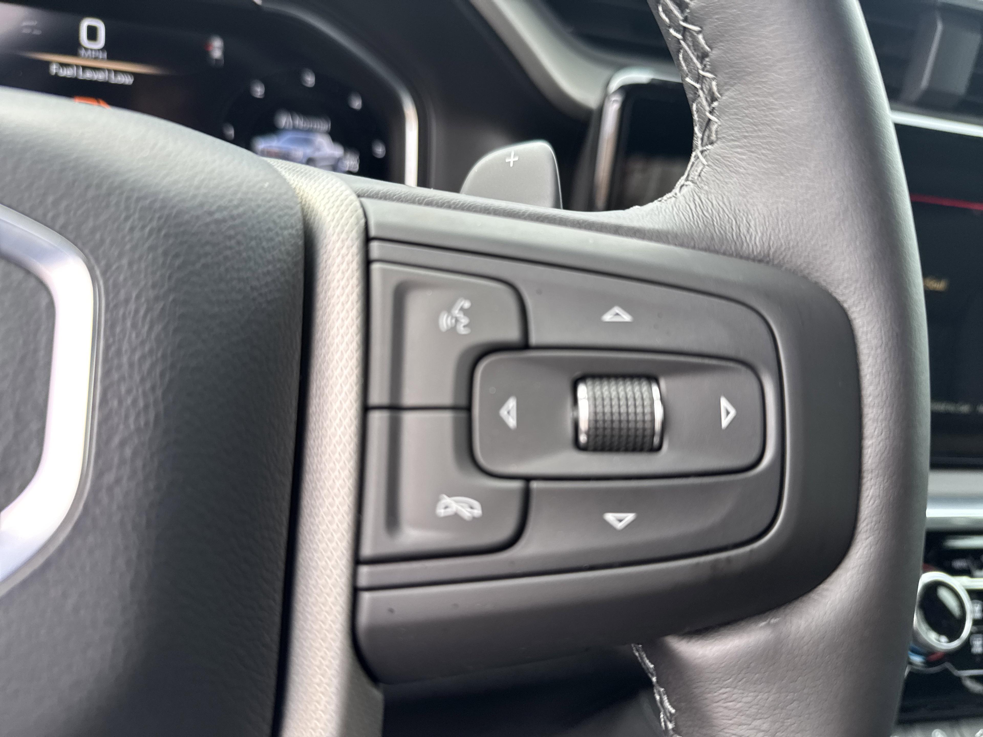 GMC Sierra 1500 Denali Four Wheel Drive Crew Cab - Thumbnail 19