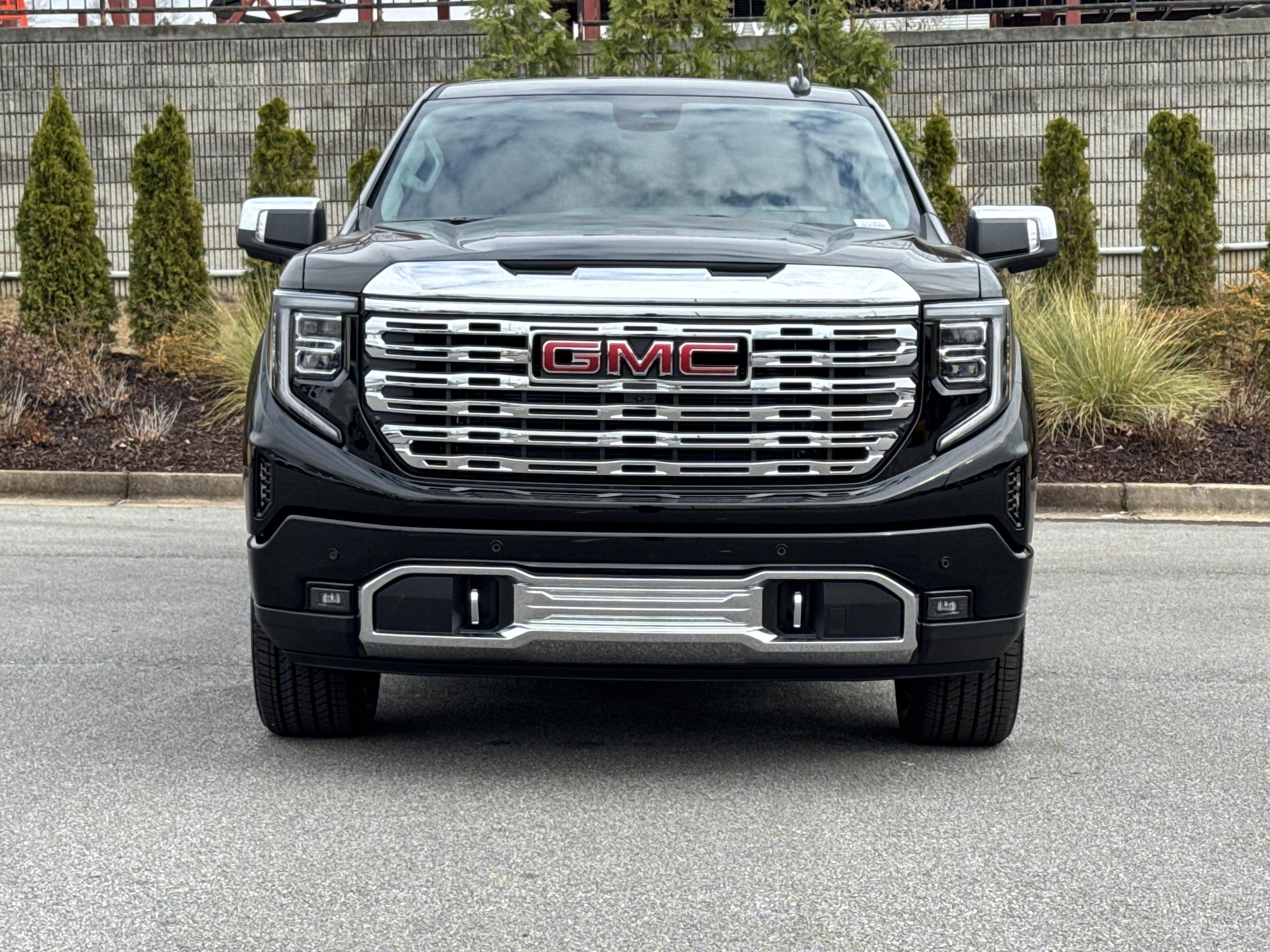 GMC Sierra 1500 Denali Four Wheel Drive Crew Cab - Thumbnail 2