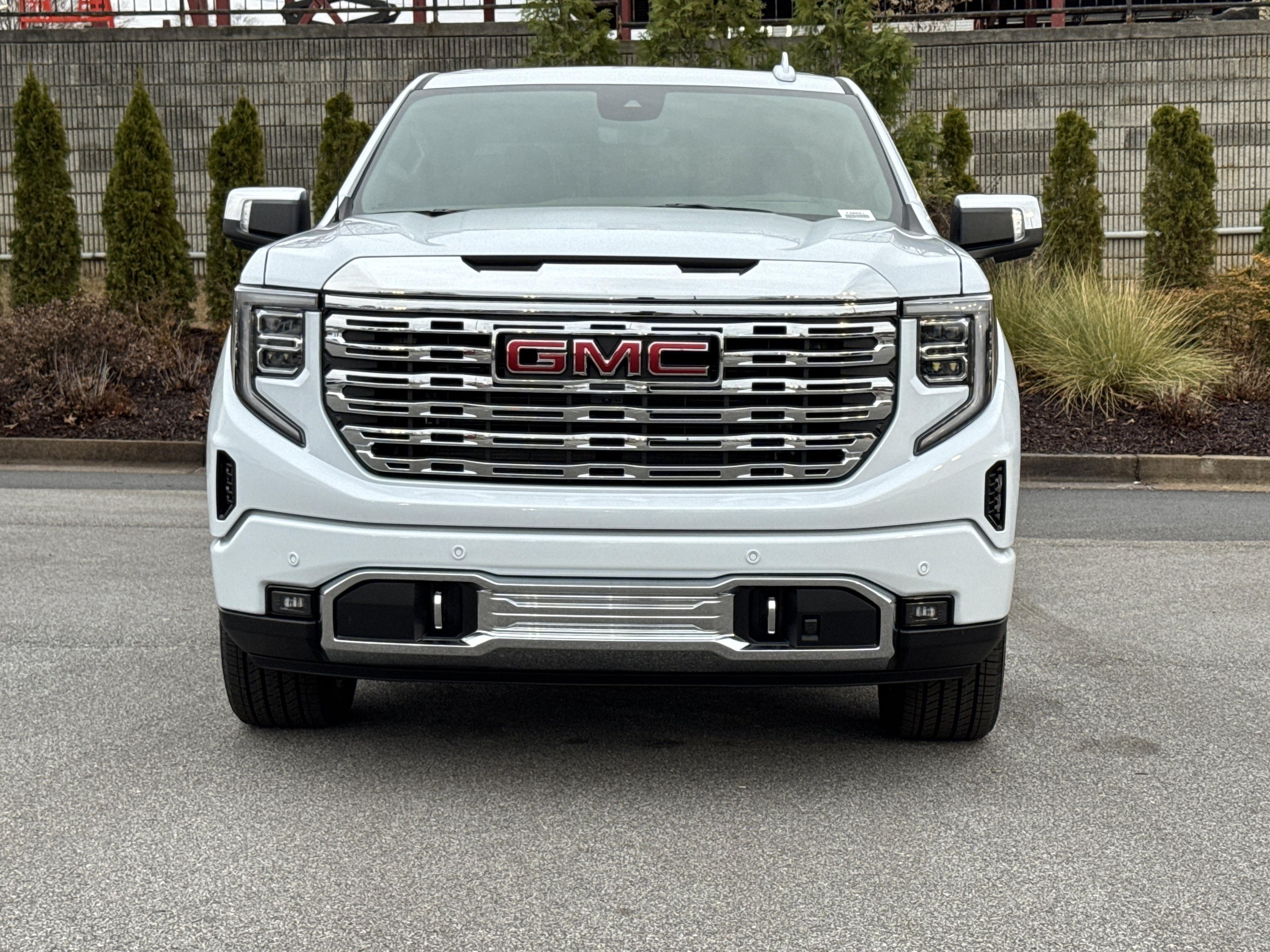 GMC Sierra 1500 Denali Four Wheel Drive Crew Cab - Thumbnail 2