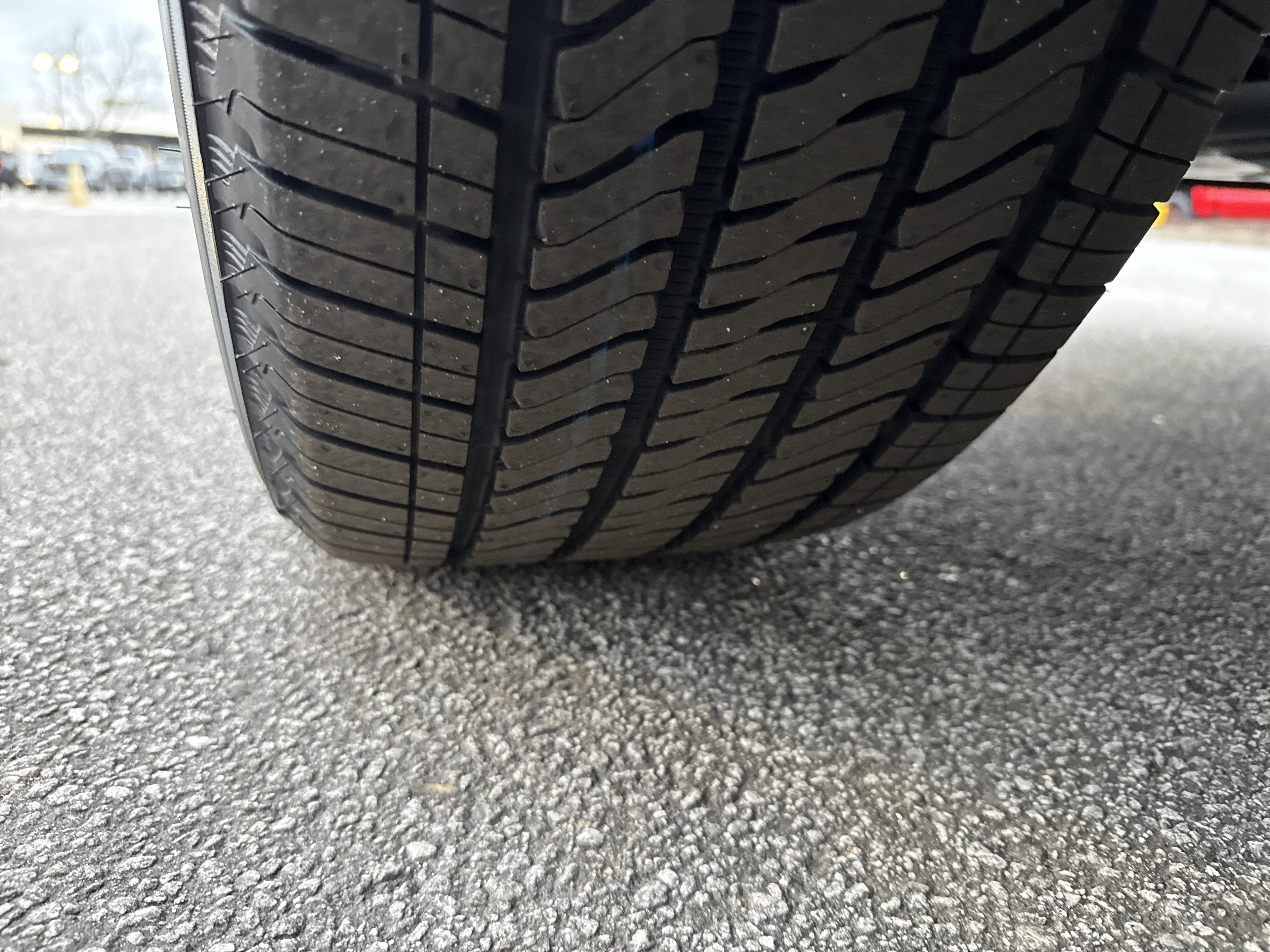 GMC Sierra 1500 Denali Four Wheel Drive Crew Cab - Thumbnail 11