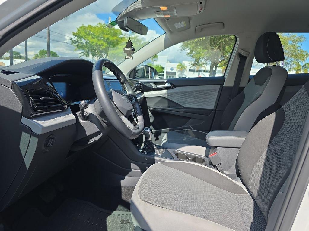 Volkswagen Taos 1.5T S - Thumbnail 5