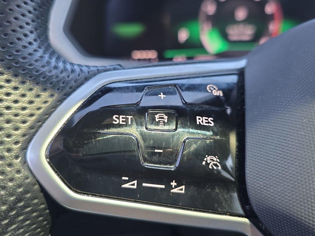 Volkswagen Tiguan 2.0T Se R-Line Black - Thumbnail 17