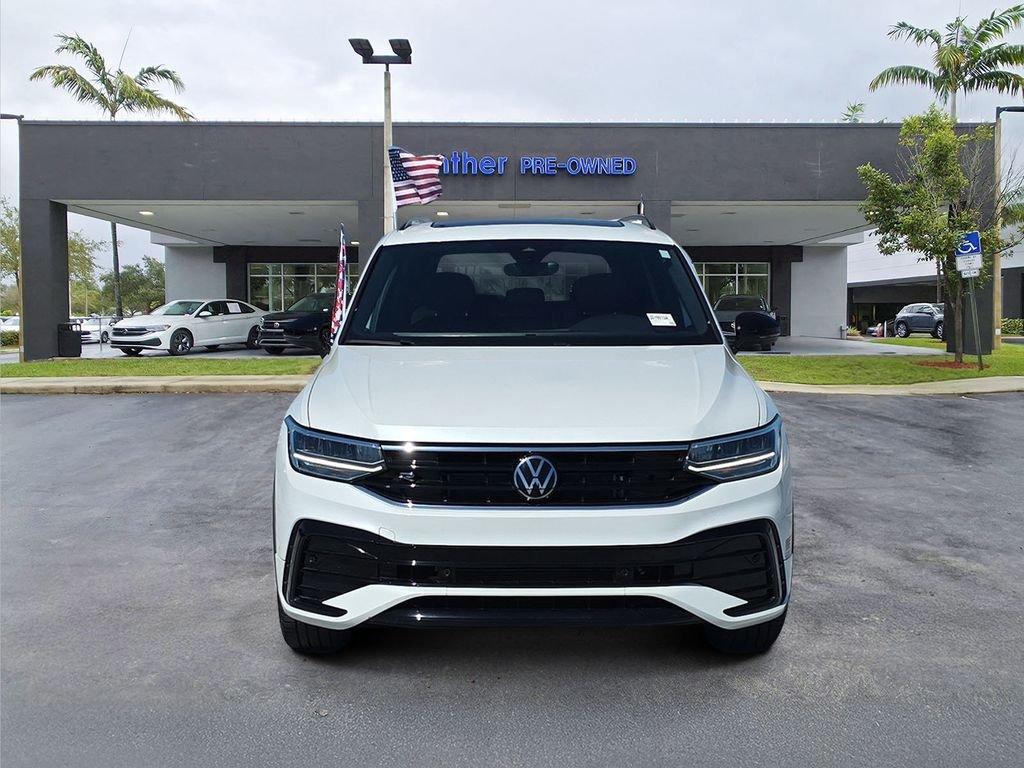 Volkswagen Tiguan 2.0T Se R-Line Black - Thumbnail 3