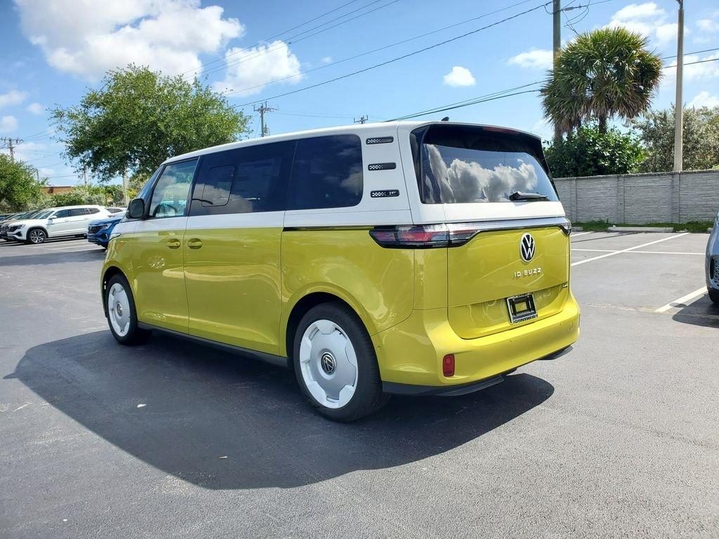 Volkswagen Id. Buzz 1St Edition With Navigation & Awd - Thumbnail 4