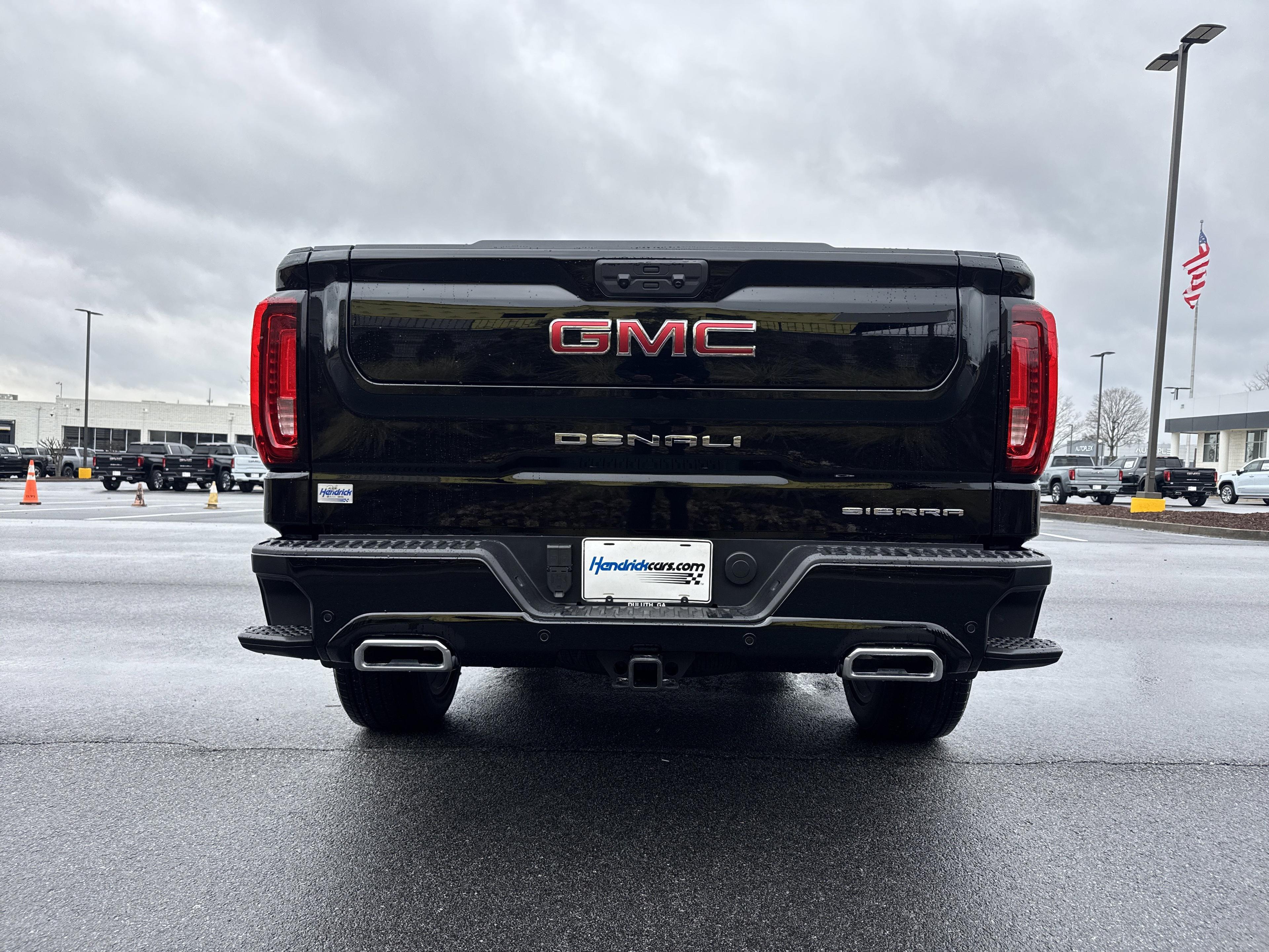 GMC Sierra 1500 Denali Four Wheel Drive Crew Cab - Thumbnail 8