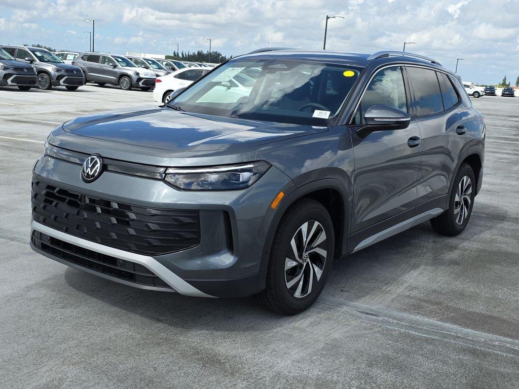 Volkswagen Tiguan 2.0T S - Thumbnail 3