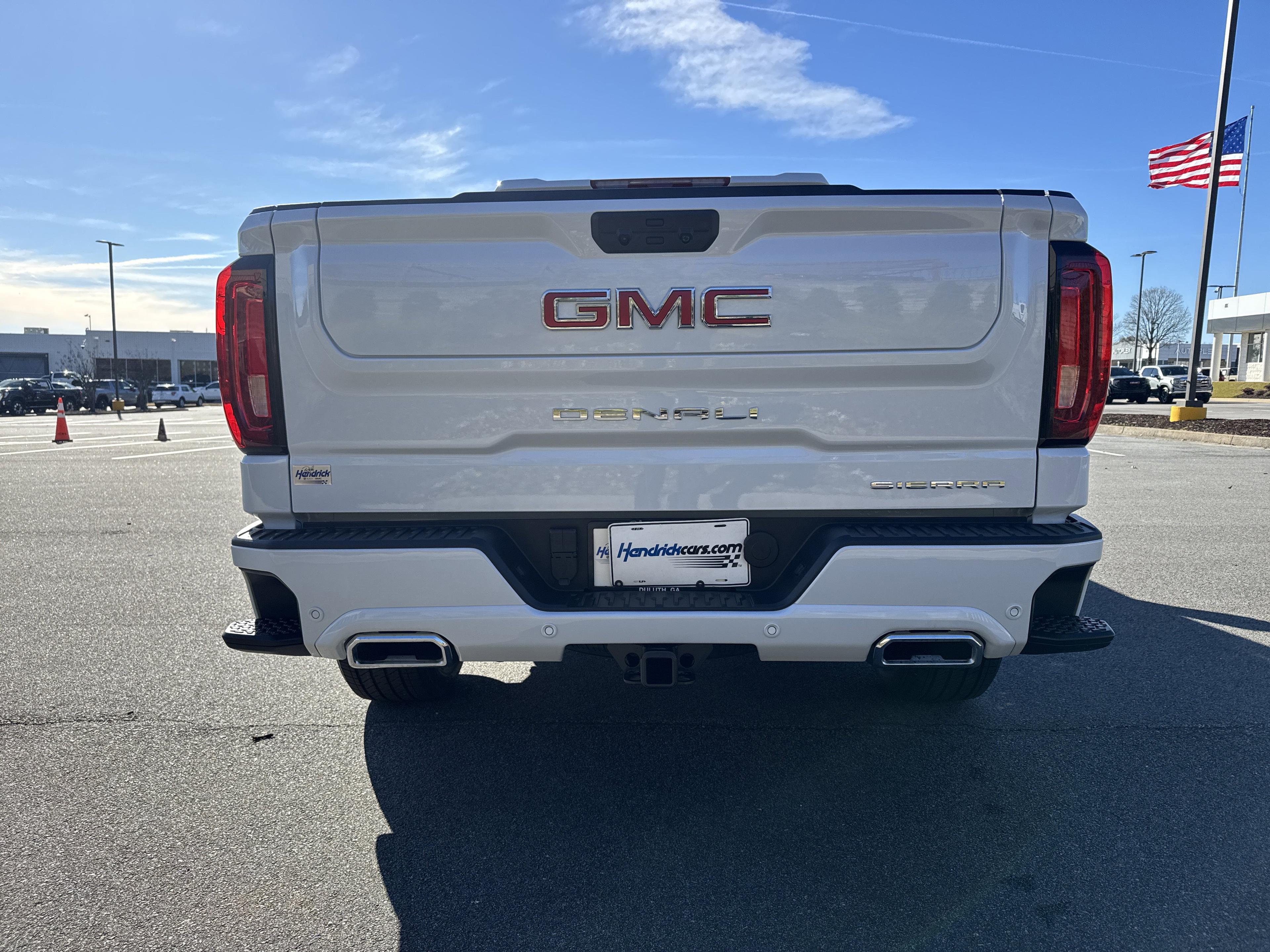 GMC Sierra 1500 Denali Four Wheel Drive Crew Cab - Thumbnail 8