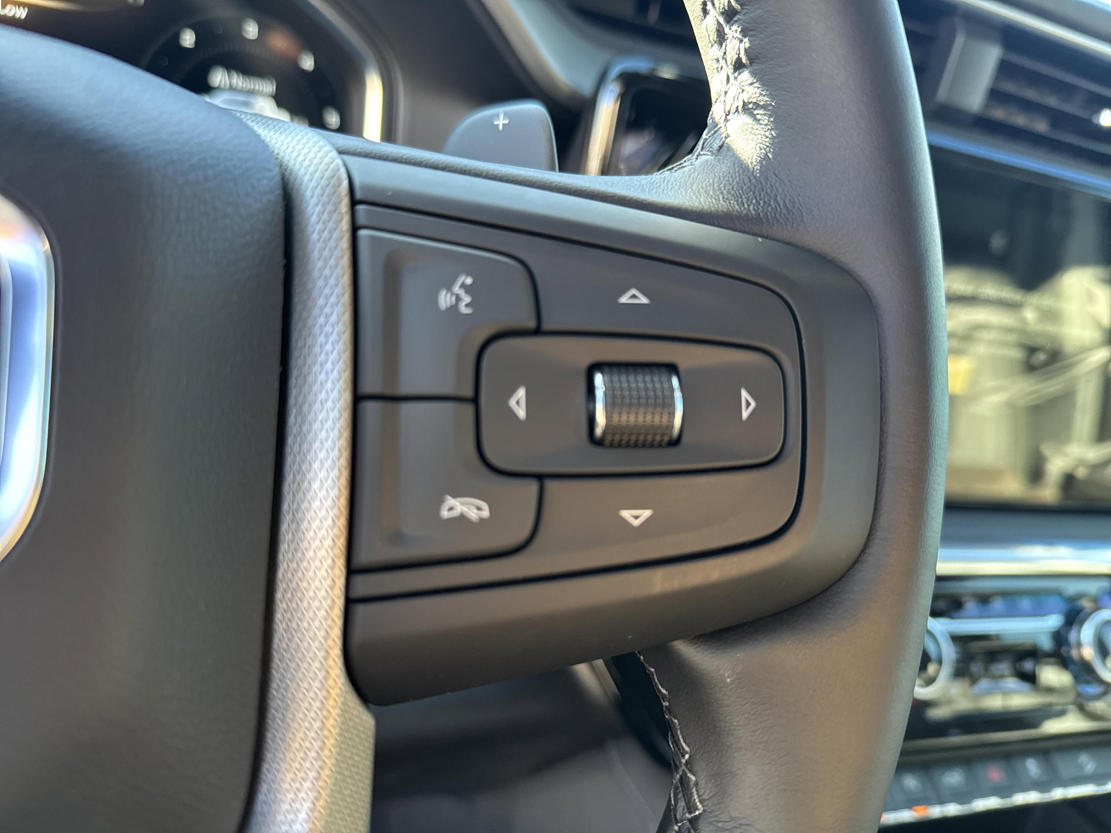 GMC Sierra 1500 Denali Four Wheel Drive Crew Cab - Thumbnail 19