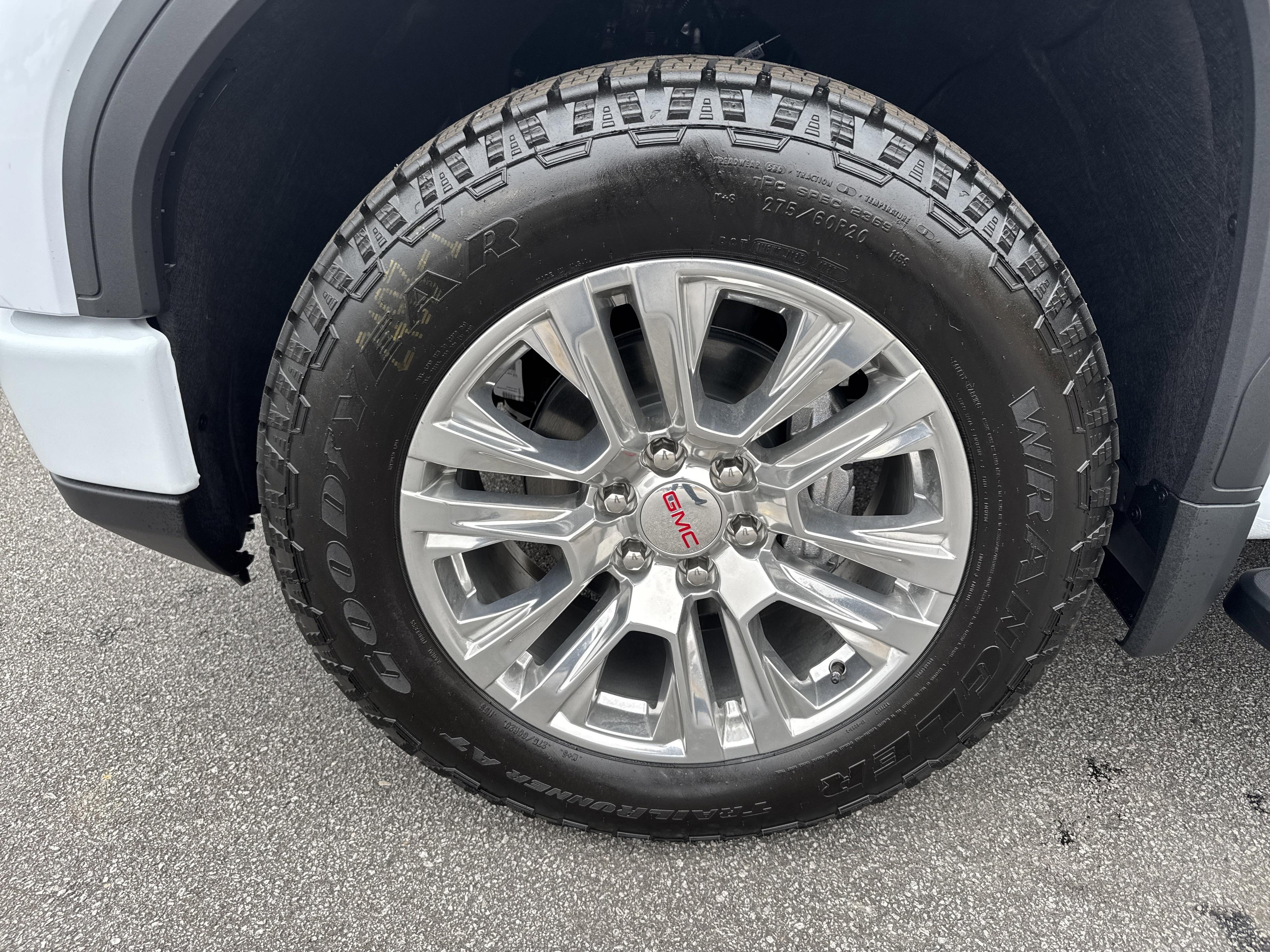 GMC Sierra 1500 Denali Four Wheel Drive Crew Cab - Thumbnail 12