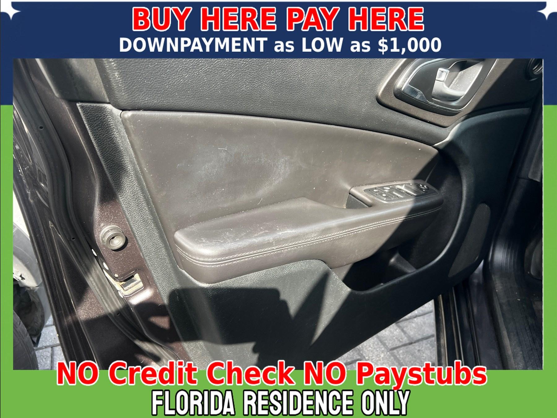 Chrysler 200 Limited - Thumbnail 15