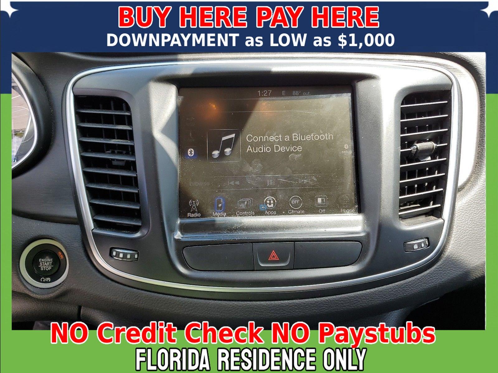 Chrysler 200 Limited - Thumbnail 10