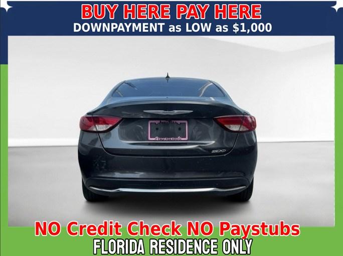 Chrysler 200 Limited - Thumbnail 4
