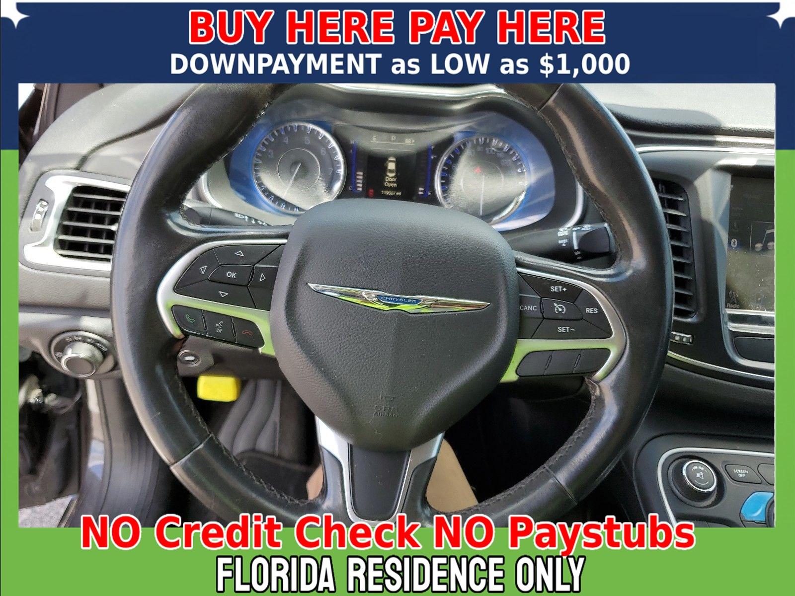 Chrysler 200 Limited - Thumbnail 9