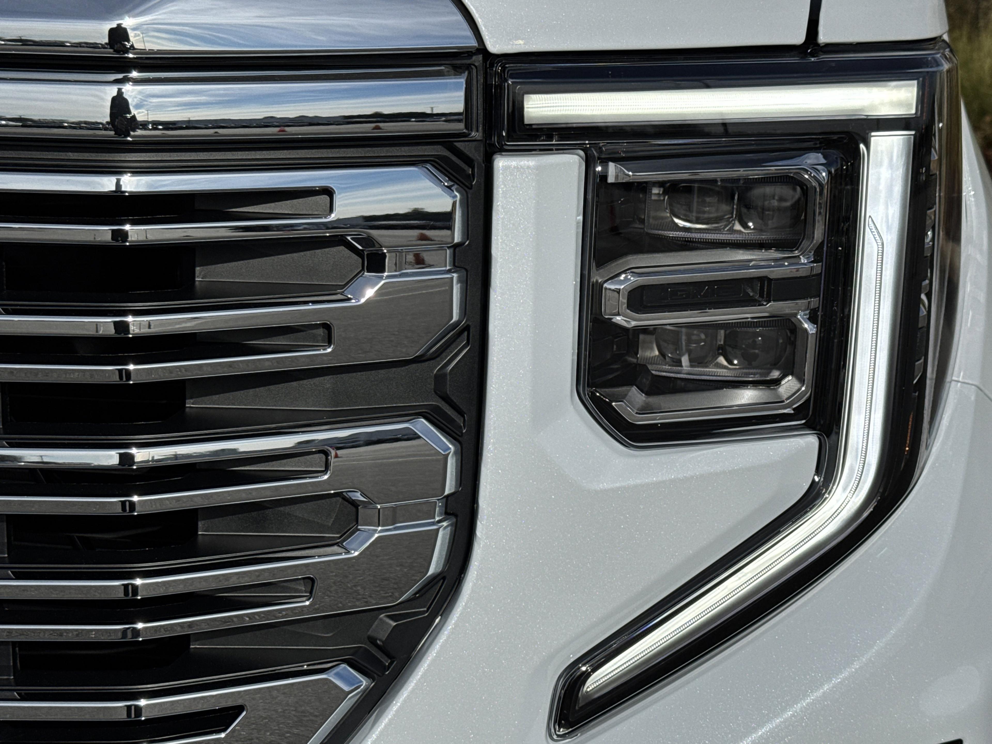 GMC Sierra 1500 Denali Four Wheel Drive Crew Cab - Thumbnail 5