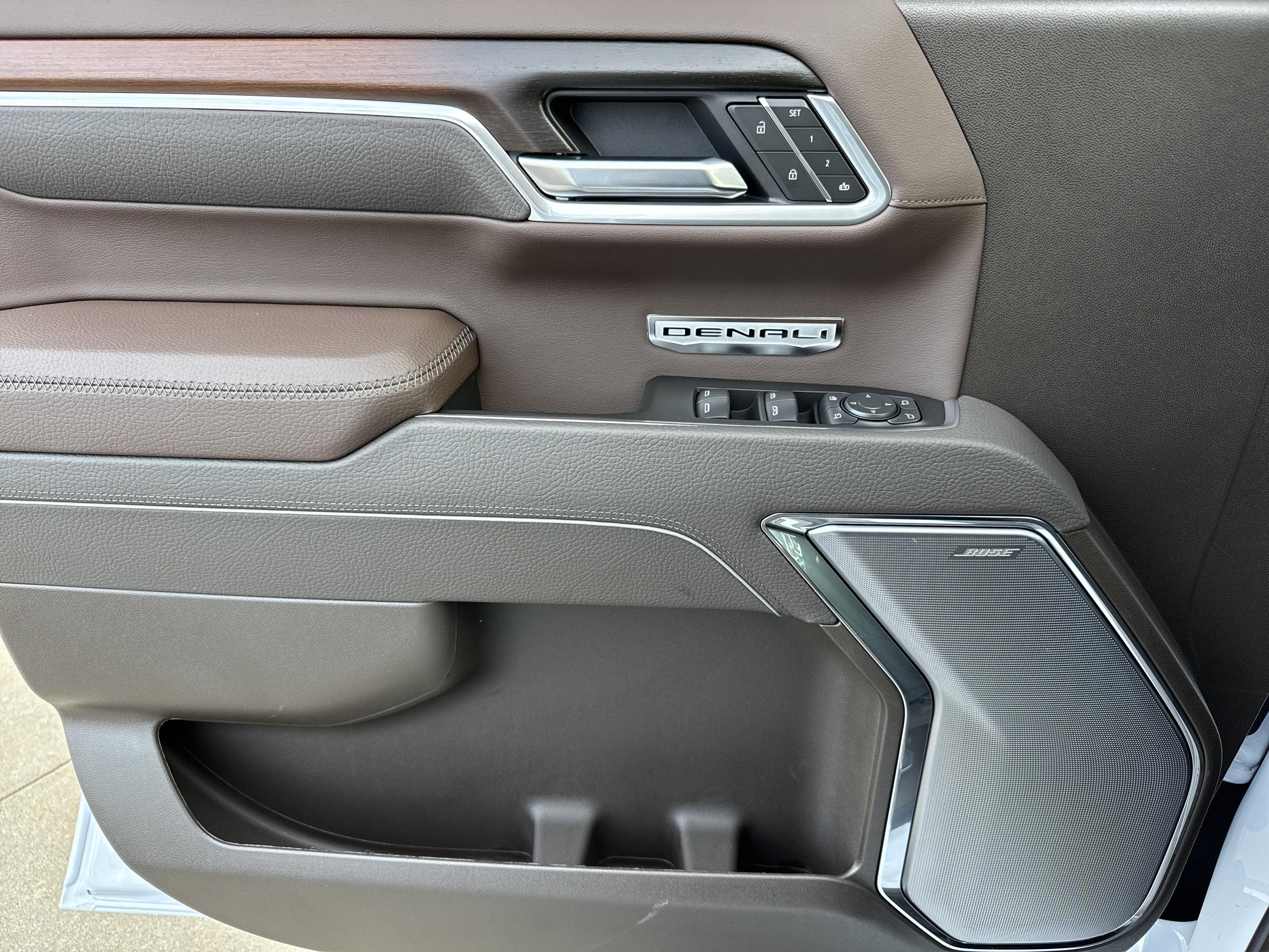 GMC Sierra 1500 Denali Four Wheel Drive Crew Cab - Thumbnail 11