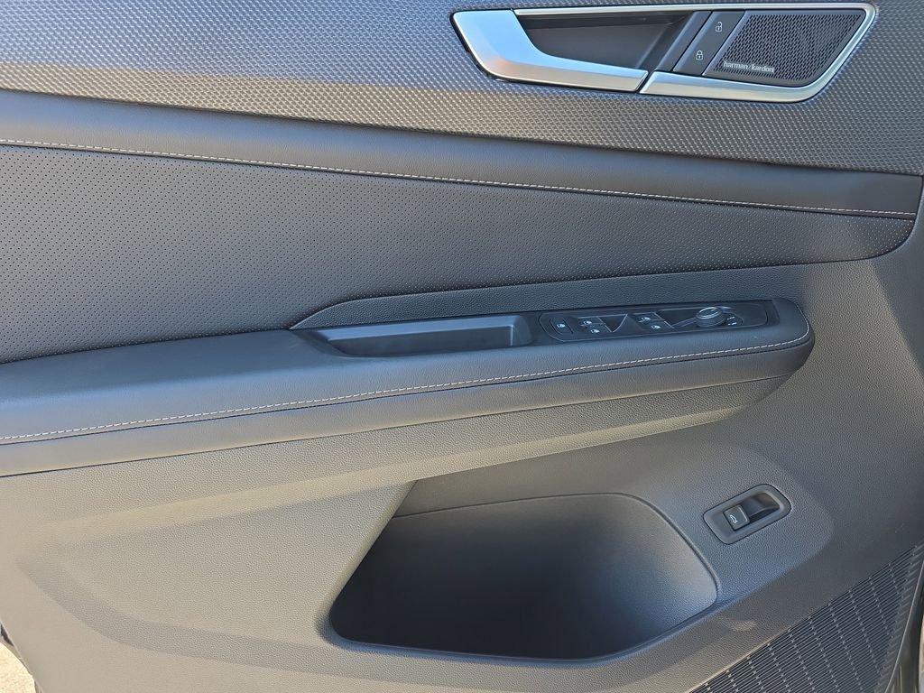 Volkswagen Atlas Cross Sport 2.0T Sel Premium R-Line With Navigation & Awd - Thumbnail 8