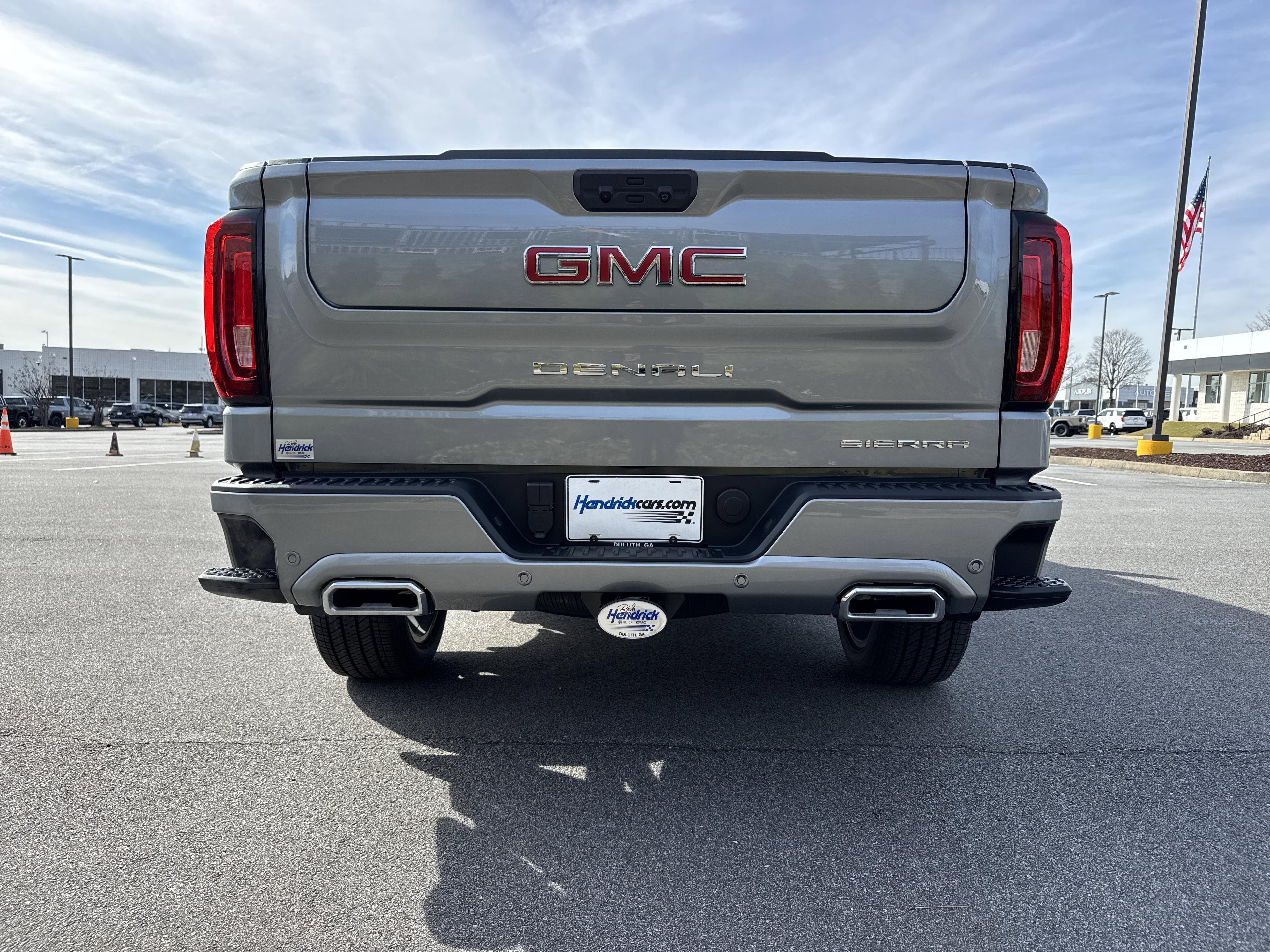 GMC Sierra 1500 Denali Four Wheel Drive Crew Cab - Thumbnail 8