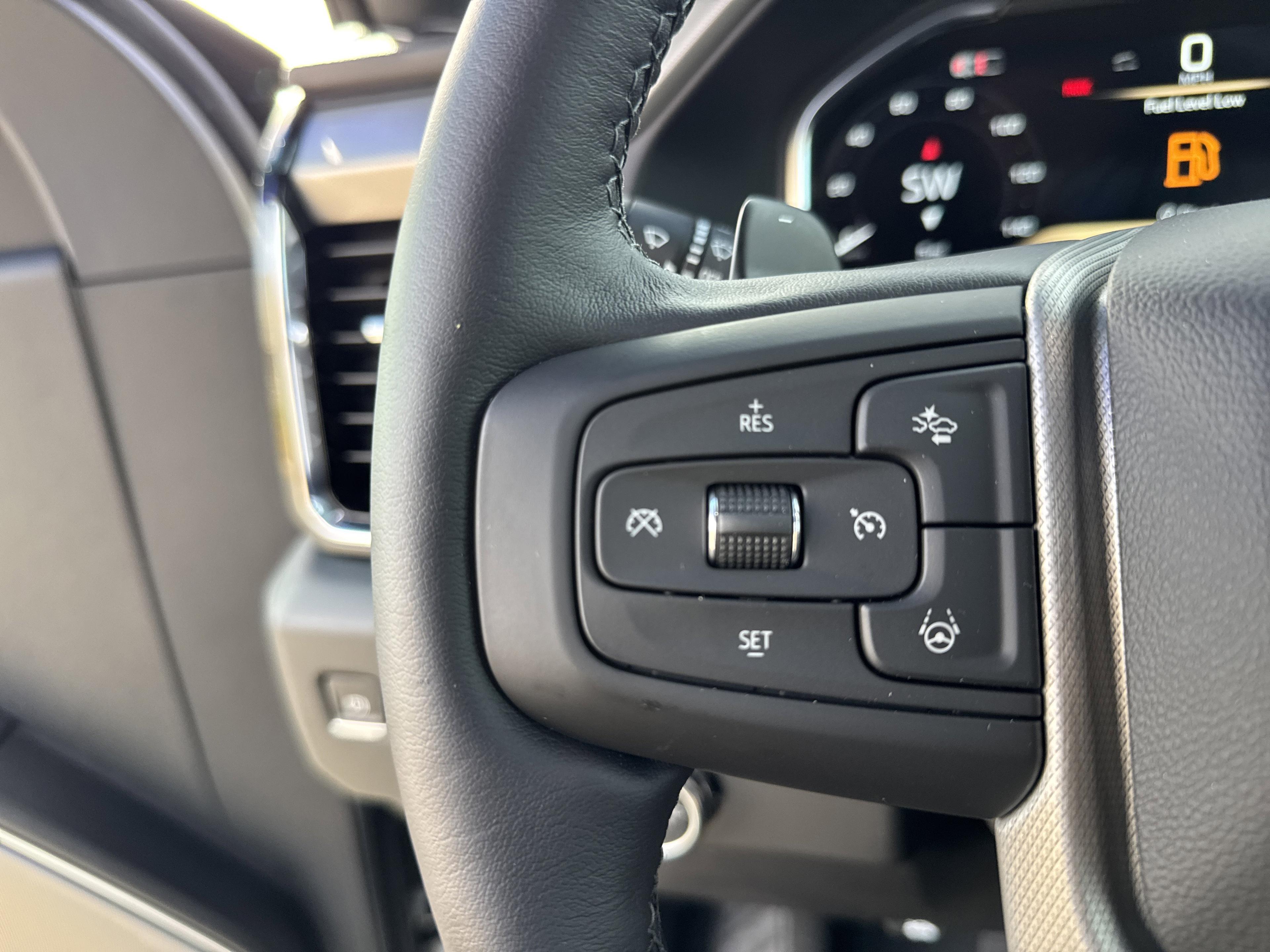 GMC Sierra 1500 Denali Four Wheel Drive Crew Cab - Thumbnail 18