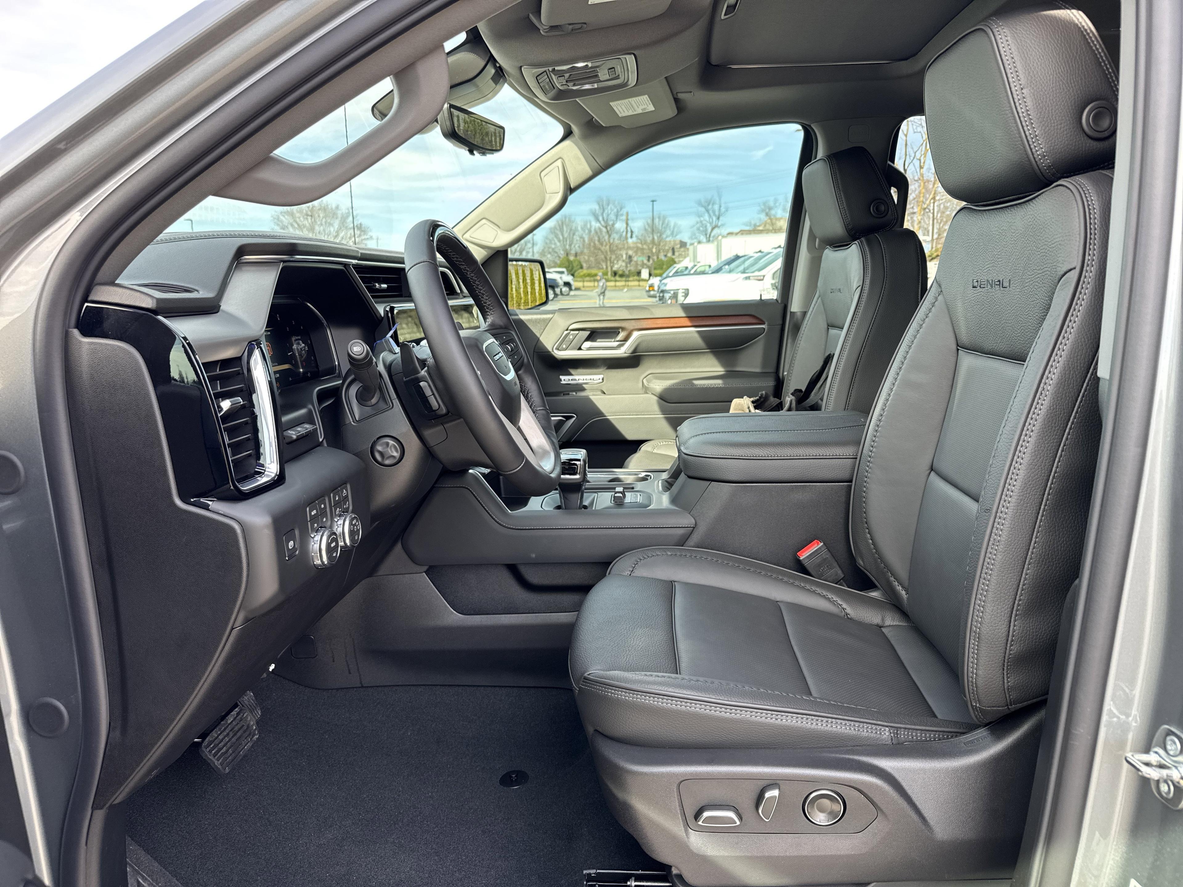 GMC Sierra 1500 Denali Four Wheel Drive Crew Cab - Thumbnail 15